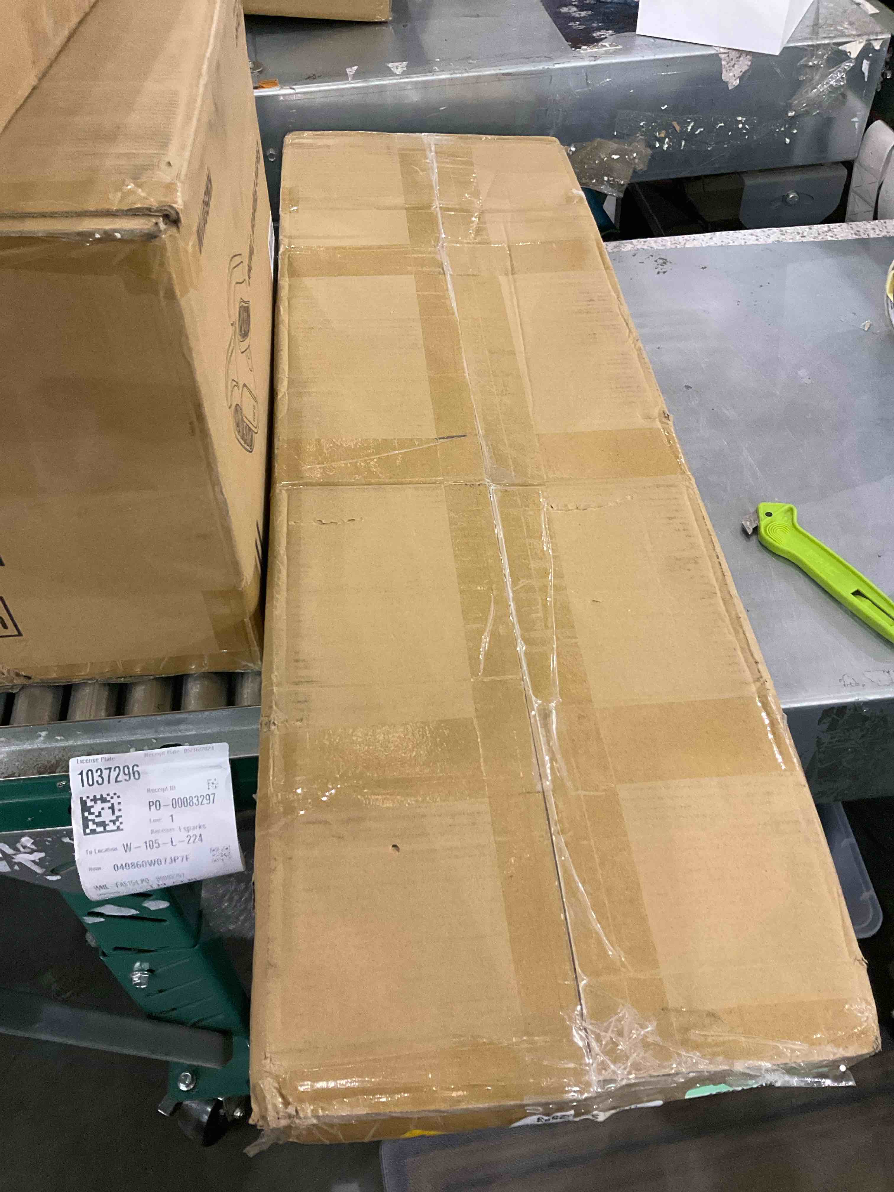 https://s3.amazonaws.com/lotting-images-prod/BargainHunt/EXS01566508_1715959870060.jpeg