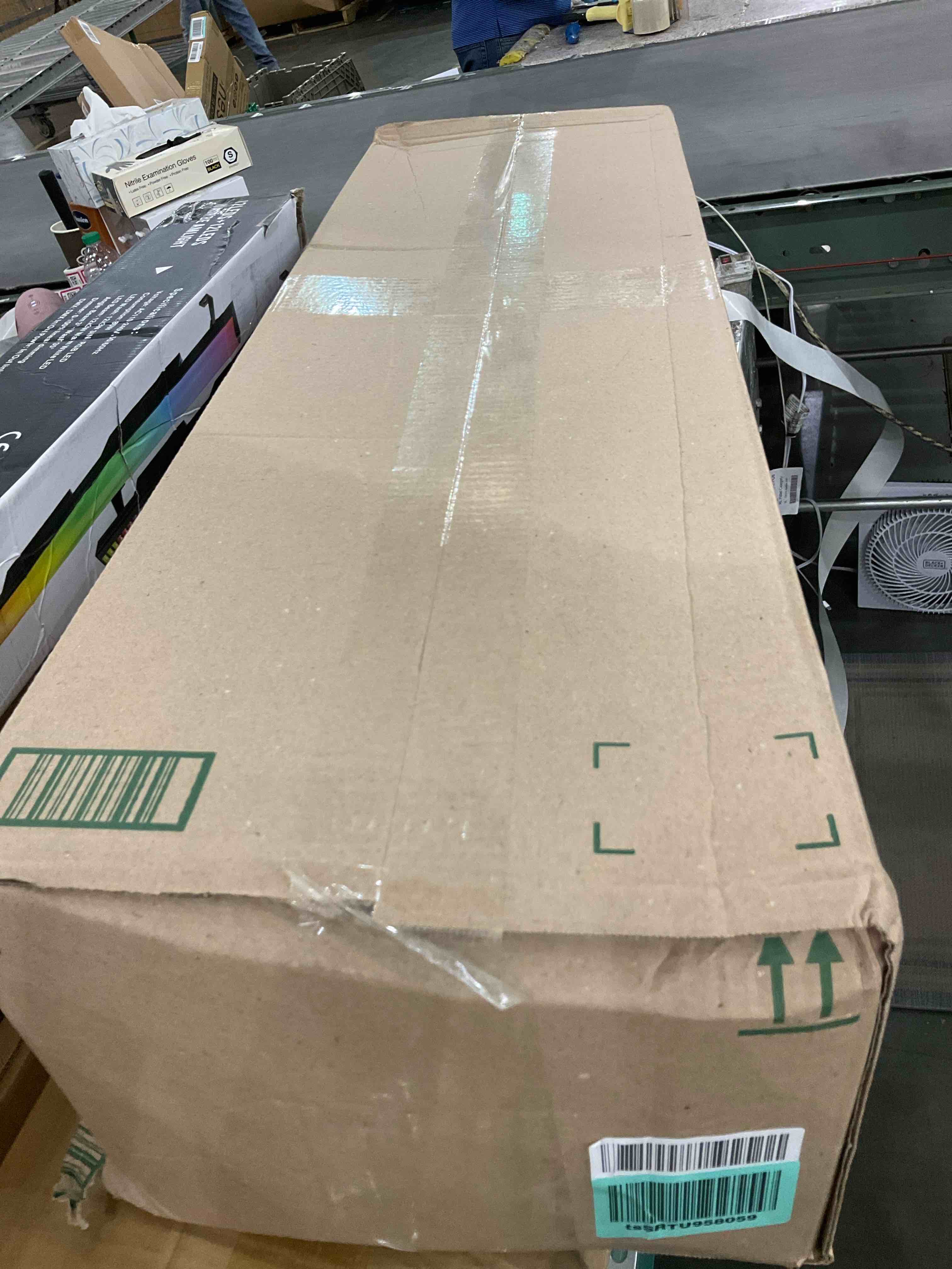 https://s3.amazonaws.com/lotting-images-prod/BargainHunt/EXS01566549_1715968223120.jpeg