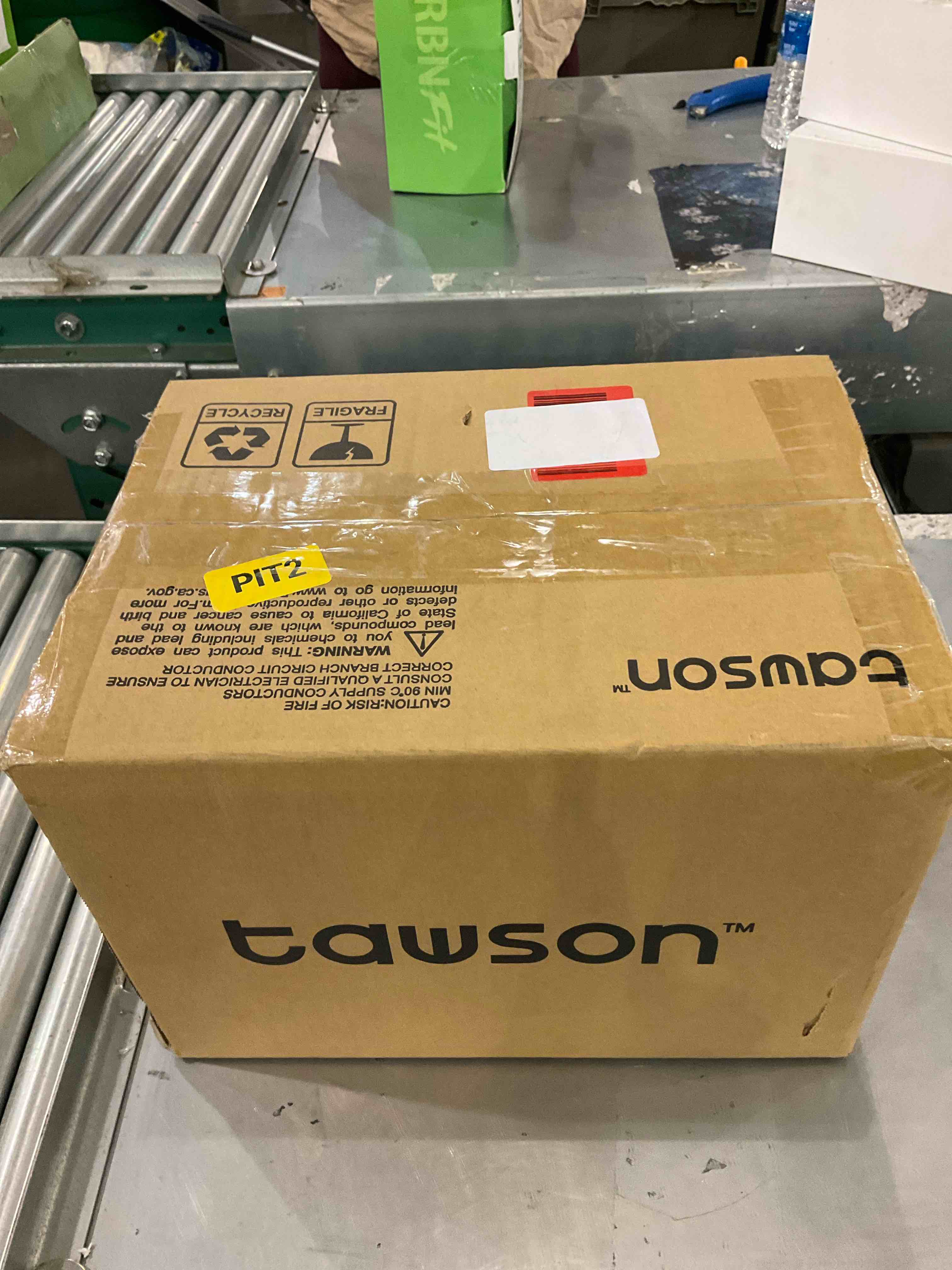 https://s3.amazonaws.com/lotting-images-prod/BargainHunt/EXS01566633_1716290495559.jpeg