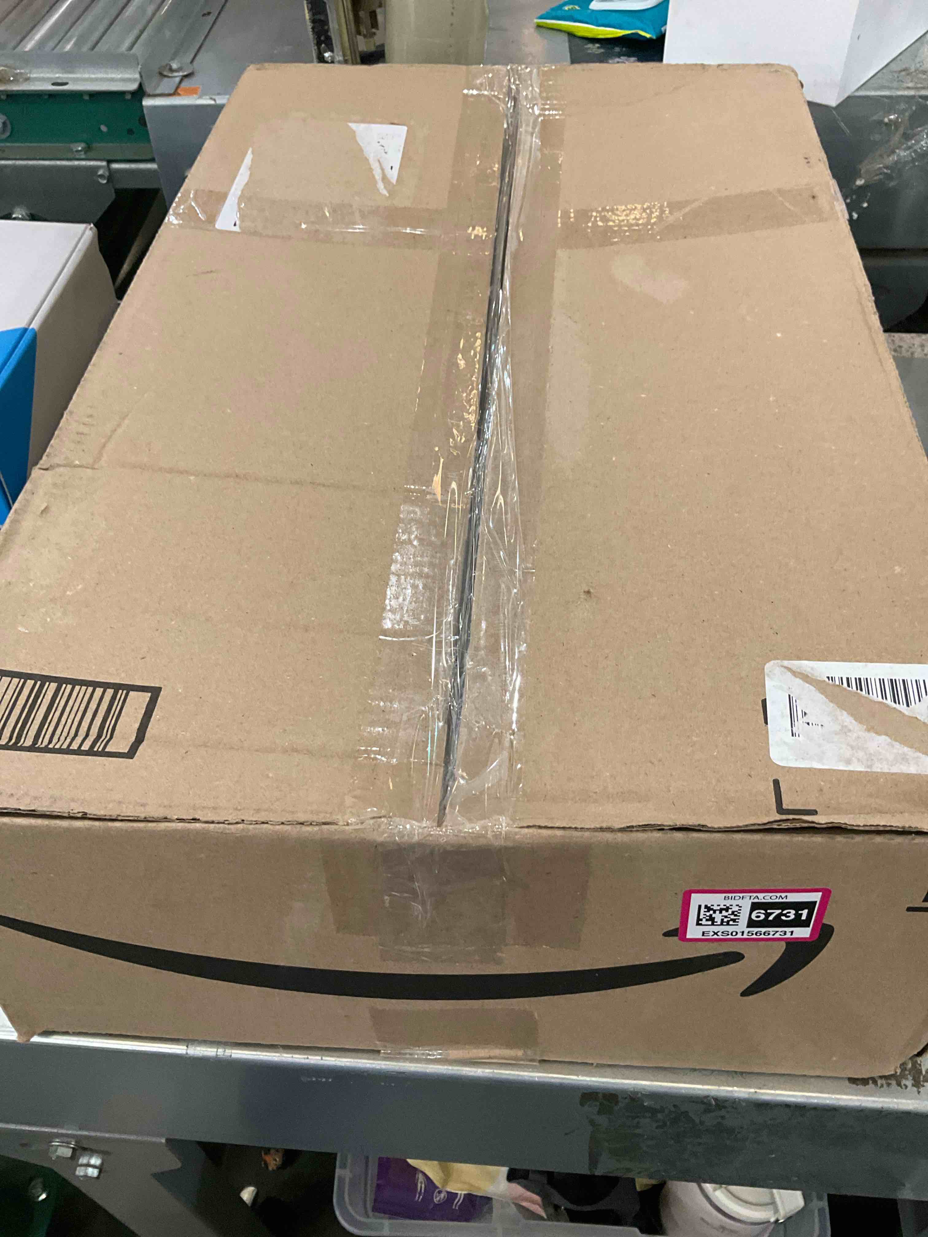 https://s3.amazonaws.com/lotting-images-prod/BargainHunt/EXS01566731_1716310488566.jpeg