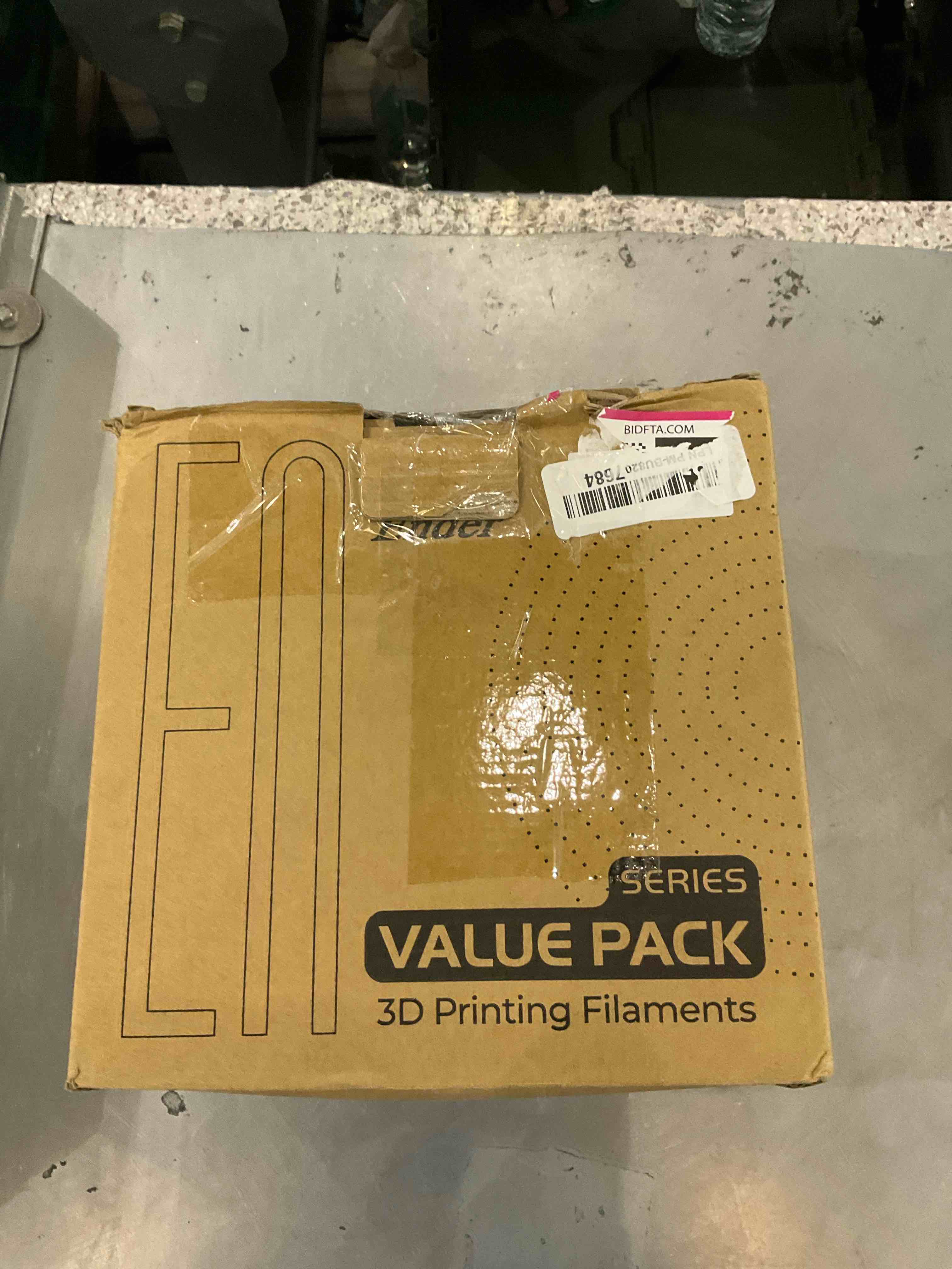 https://s3.amazonaws.com/lotting-images-prod/BargainHunt/EXS01566784_1716385367308.jpeg