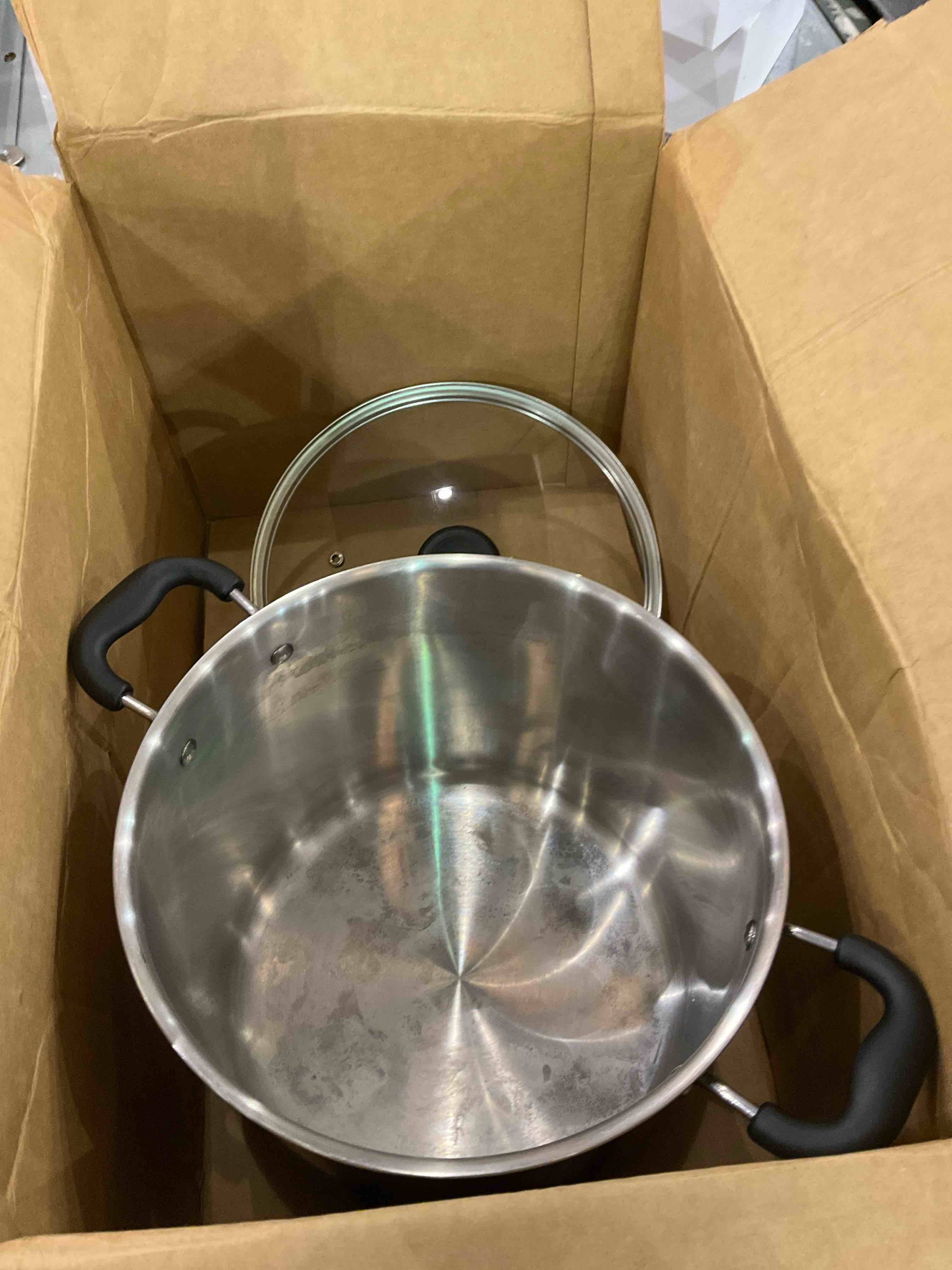 https://s3.amazonaws.com/lotting-images-prod/BargainHunt/EXS01566891_1716403104132.jpeg