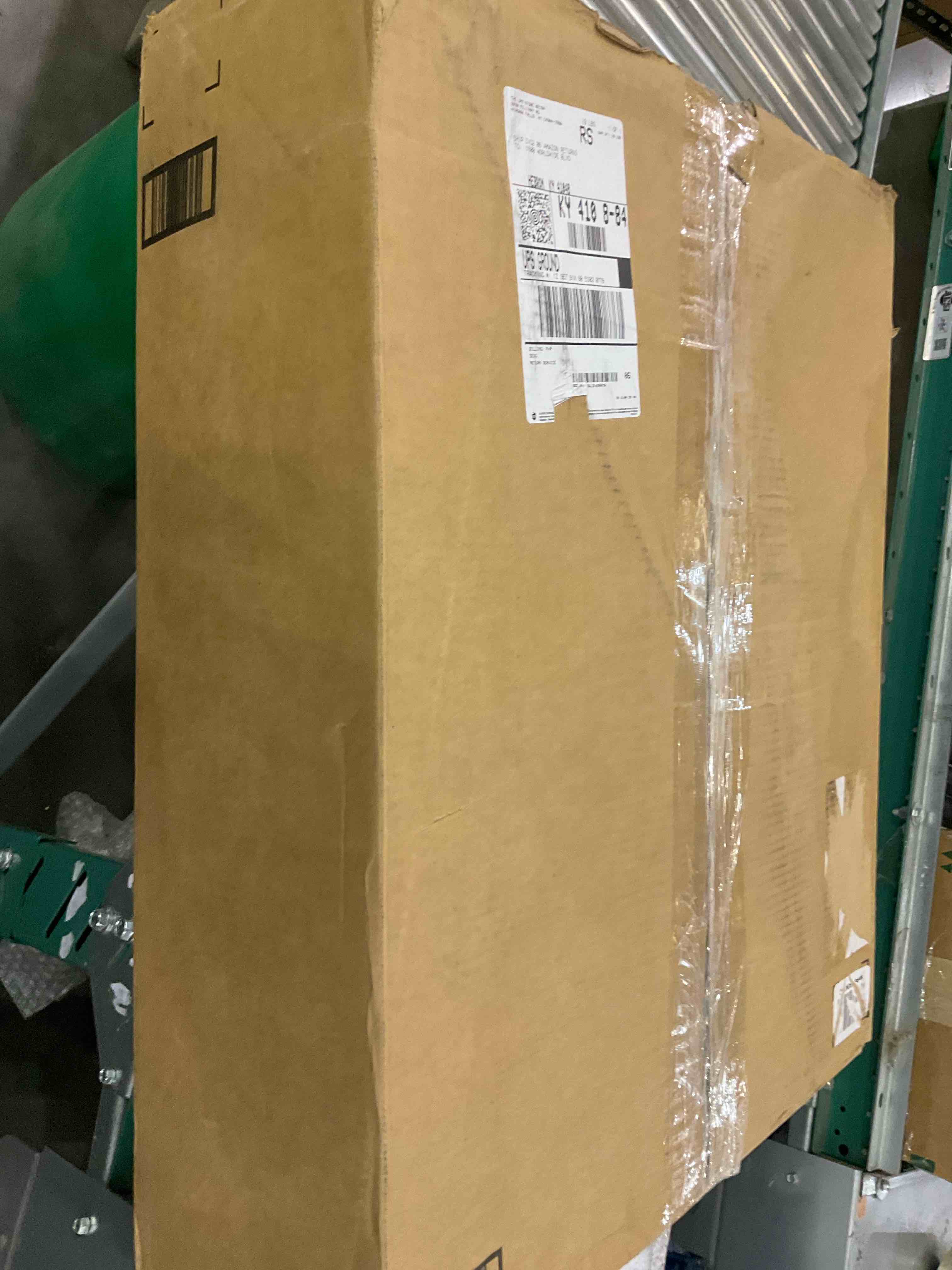 https://s3.amazonaws.com/lotting-images-prod/BargainHunt/EXS01566946_1716468087494.jpeg
