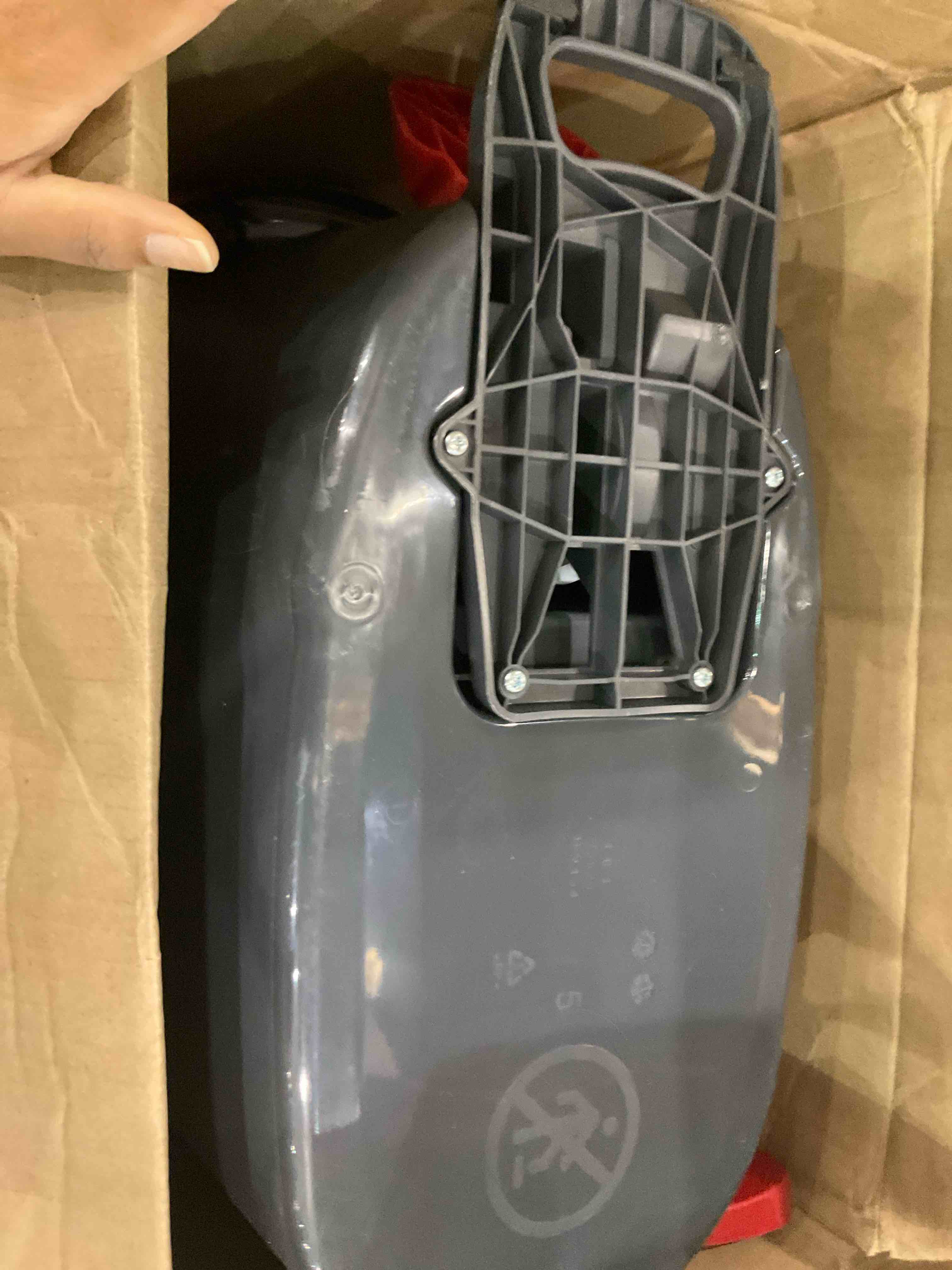 https://s3.amazonaws.com/lotting-images-prod/BargainHunt/EXS01566960_1716550438286.jpeg