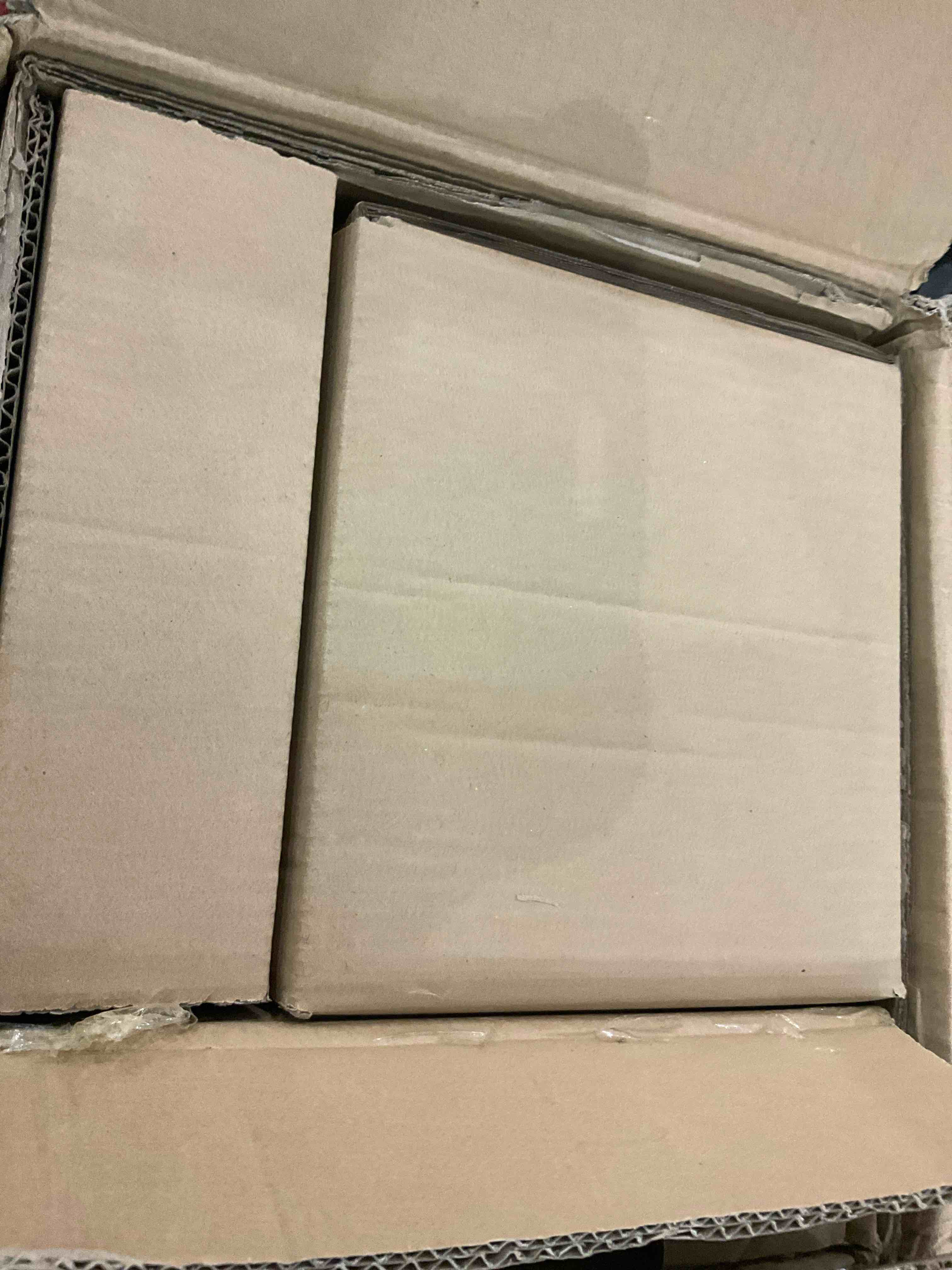 https://s3.amazonaws.com/lotting-images-prod/BargainHunt/EXS01566964_1716550804260.jpeg