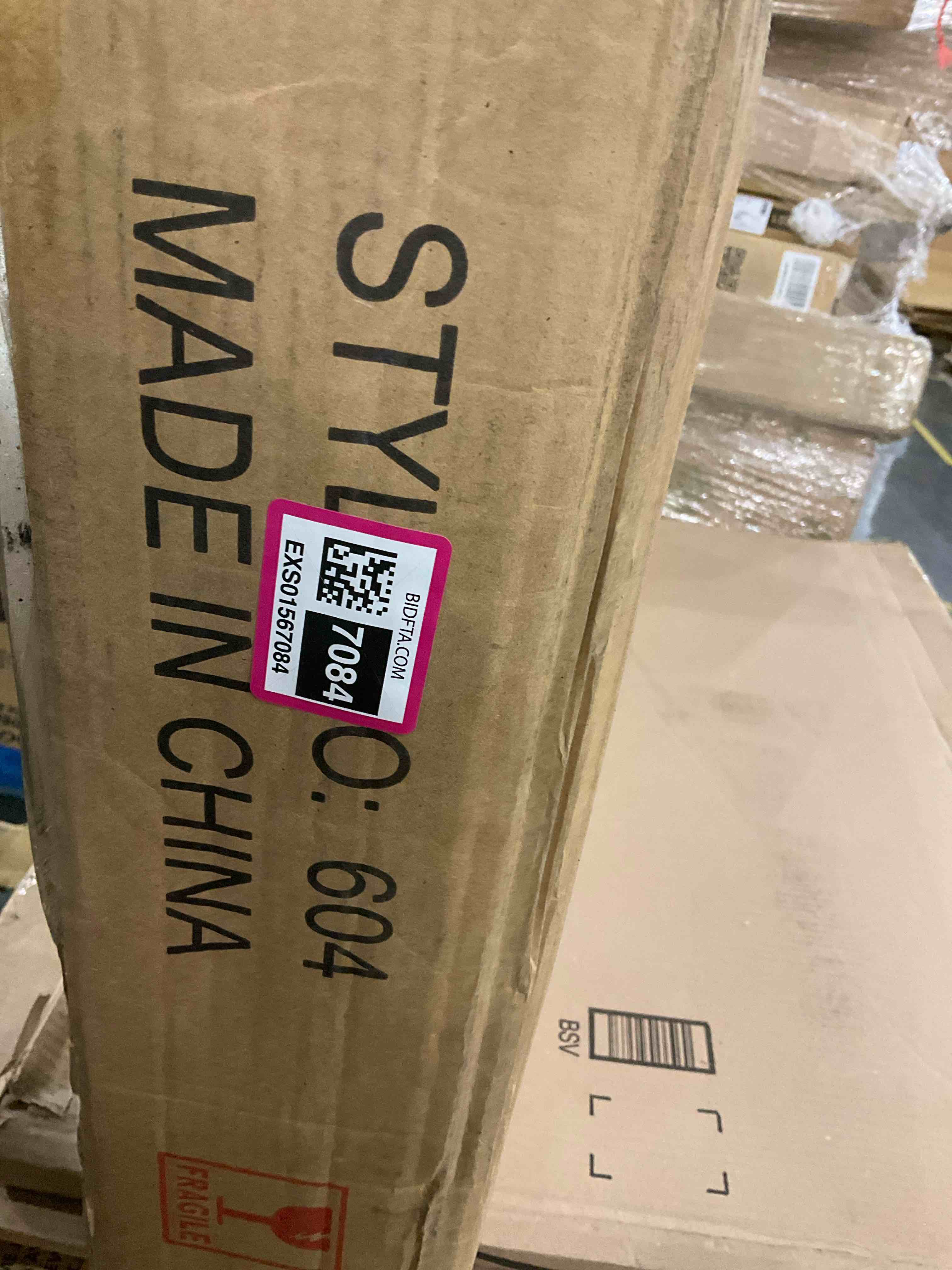 https://s3.amazonaws.com/lotting-images-prod/BargainHunt/EXS01567084_1717688744276.jpeg