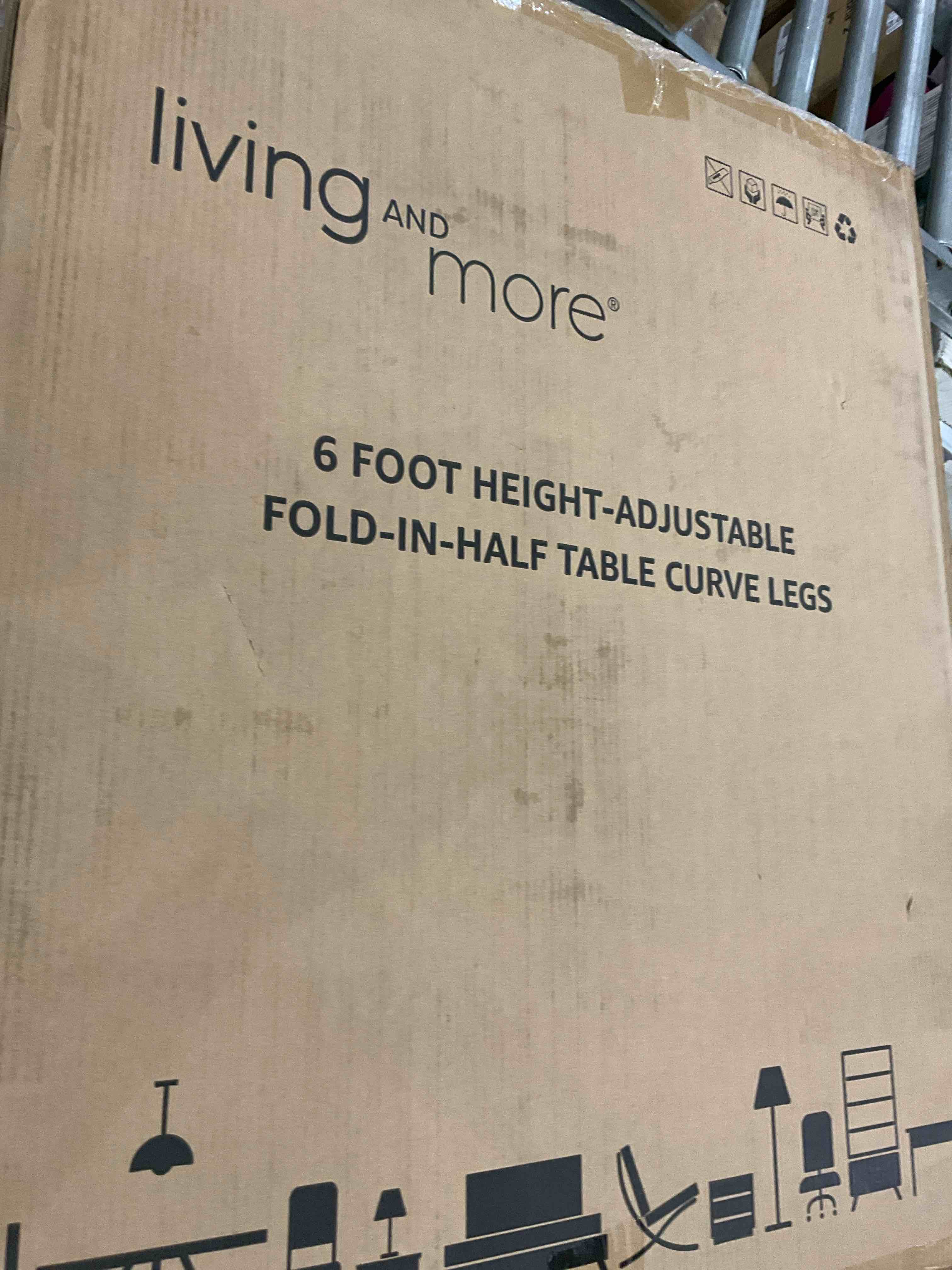 https://s3.amazonaws.com/lotting-images-prod/BargainHunt/EXS01567097_1717694886477.jpeg