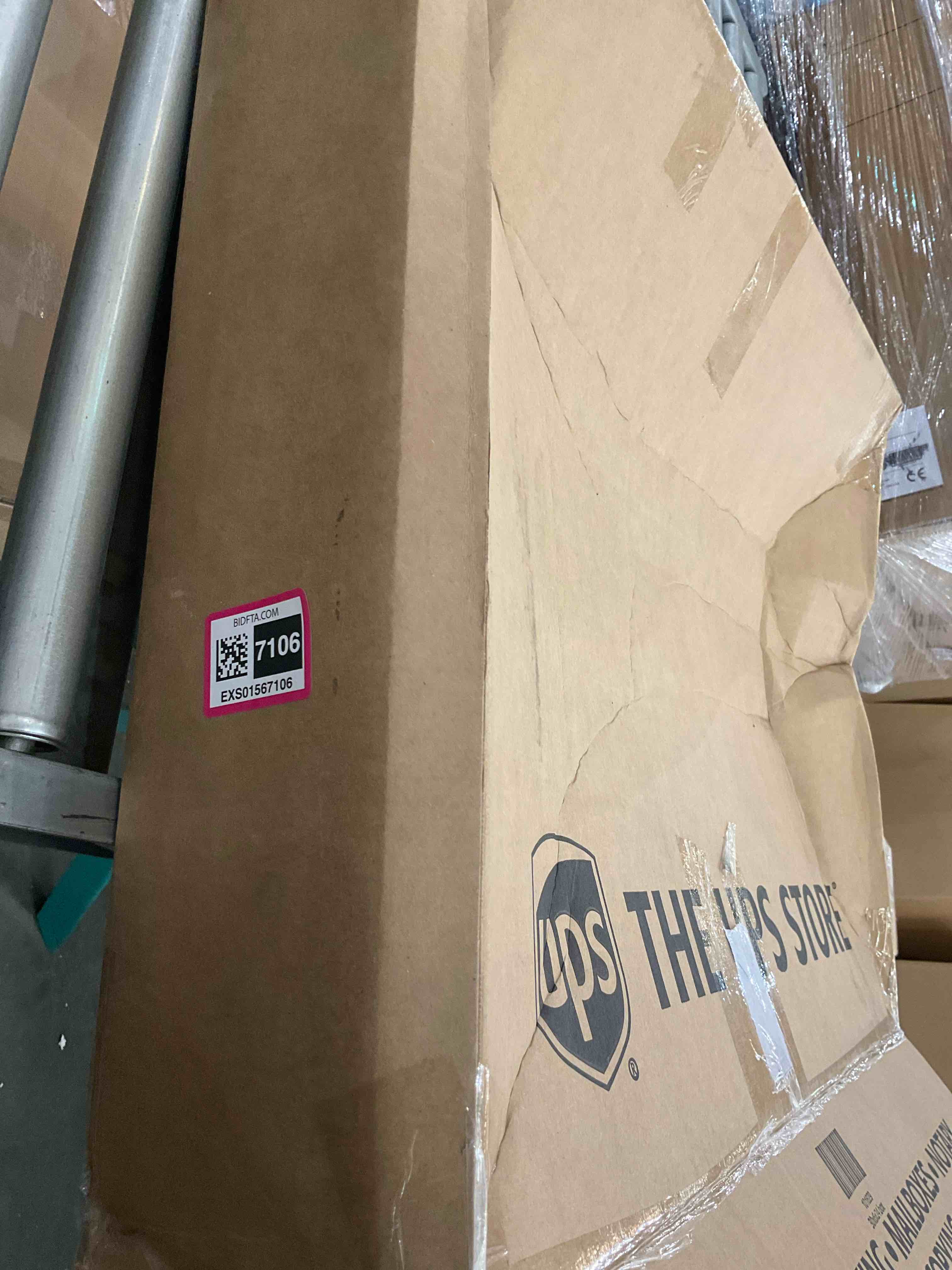https://s3.amazonaws.com/lotting-images-prod/BargainHunt/EXS01567106_1717699514776.jpeg