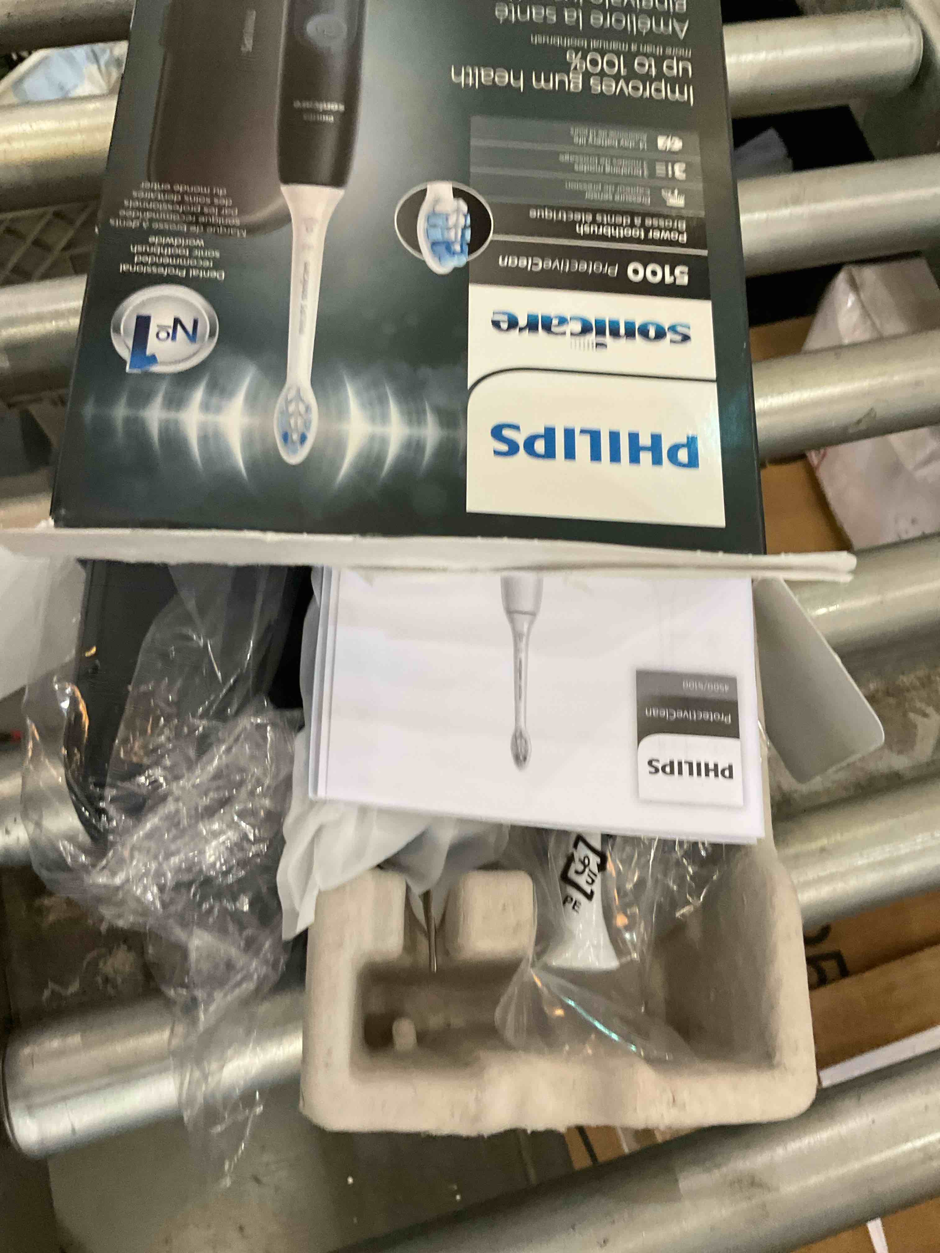 https://s3.amazonaws.com/lotting-images-prod/BargainHunt/EXS01567109_1717700172197.jpeg