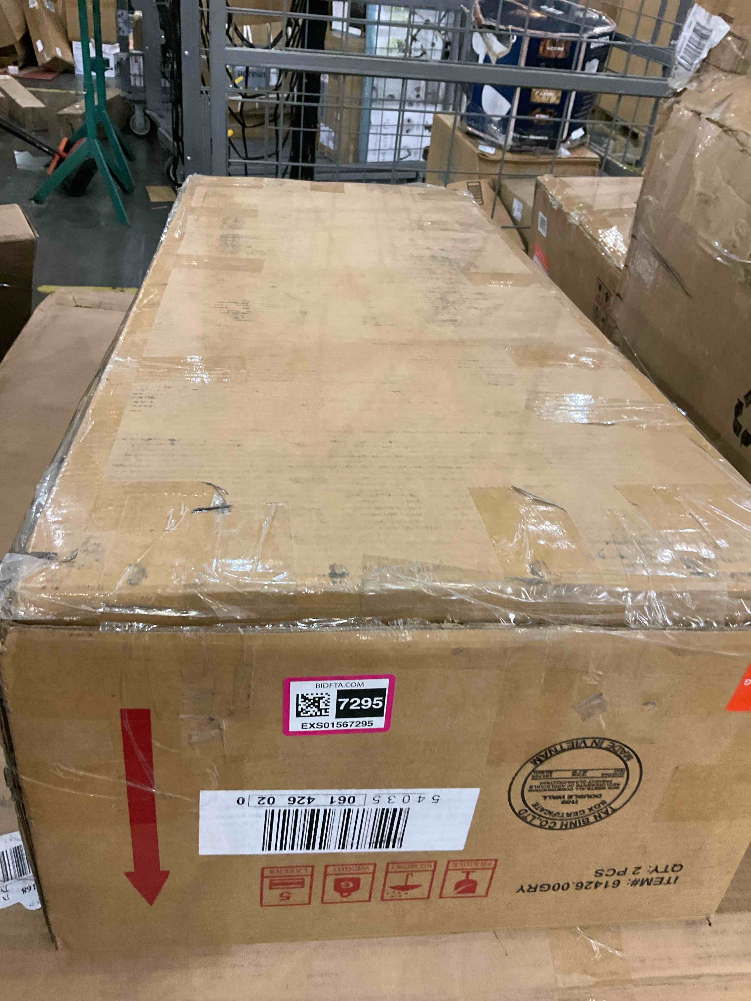 COSTWAY Wooden Saddle Stools Set of 2, 24-inch Counter Height Bar Stools with Curved Seat Surface, Rubber Wood, Acacia Wood, Footrests, Kitchen Island Bar Stools for Restaurant Cafe Pub, Brown+Black