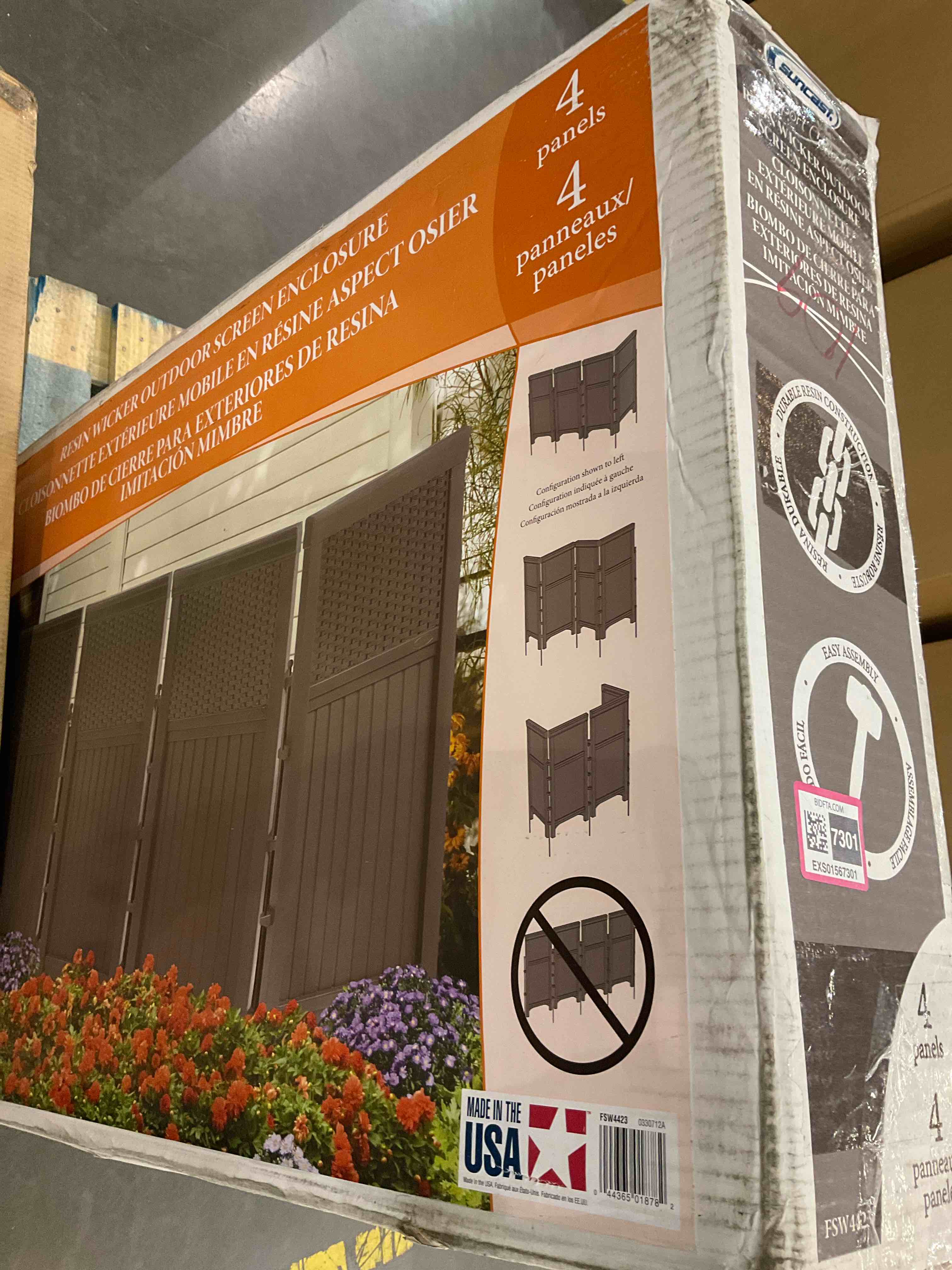 Suncast 4 Freestanding Wicker Resin Reversible Panel Outdoor Screen Enclosure, Brown, 23"