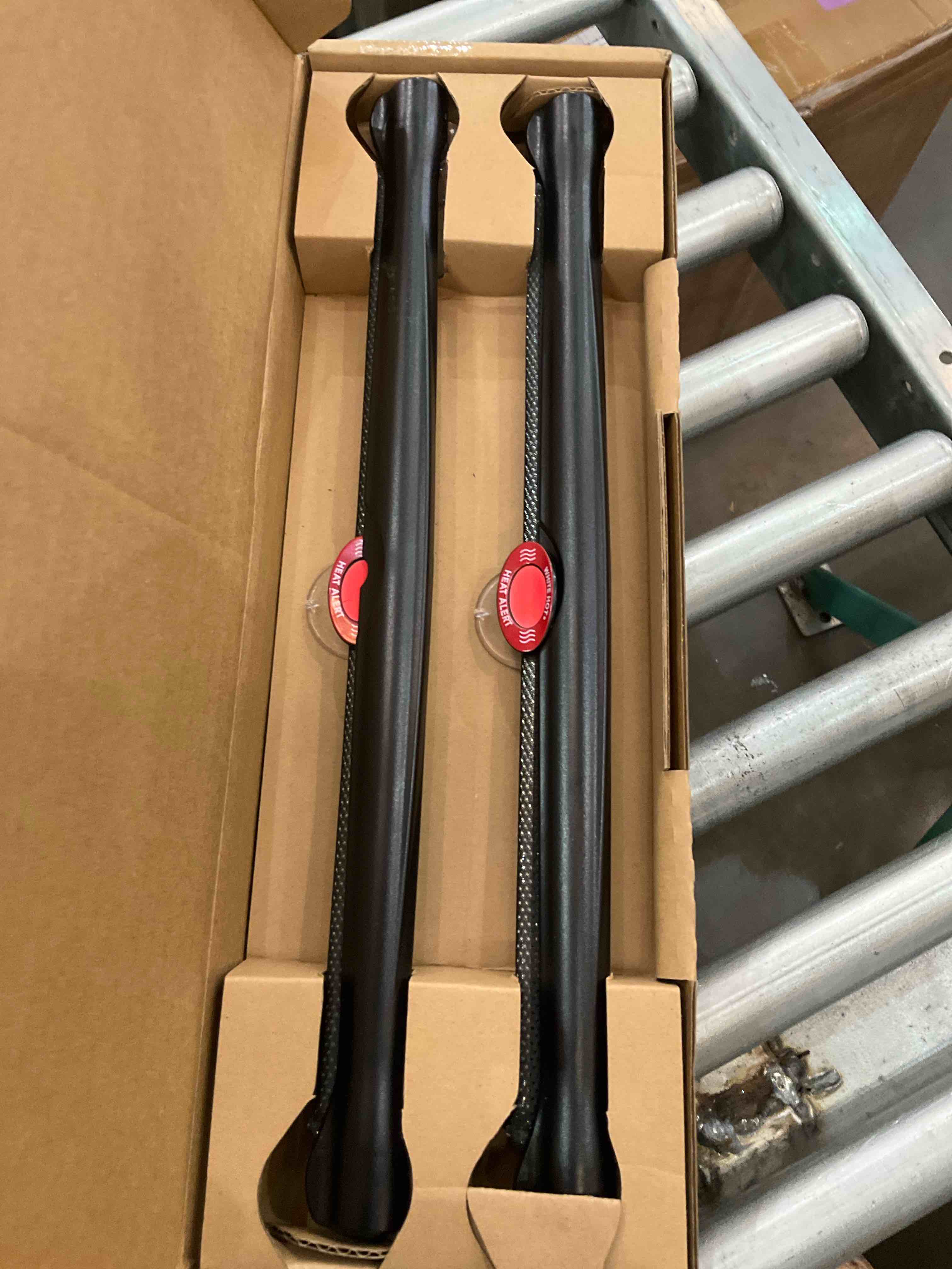 https://s3.amazonaws.com/lotting-images-prod/BargainHunt/EXS01567324_1718124445663.jpeg