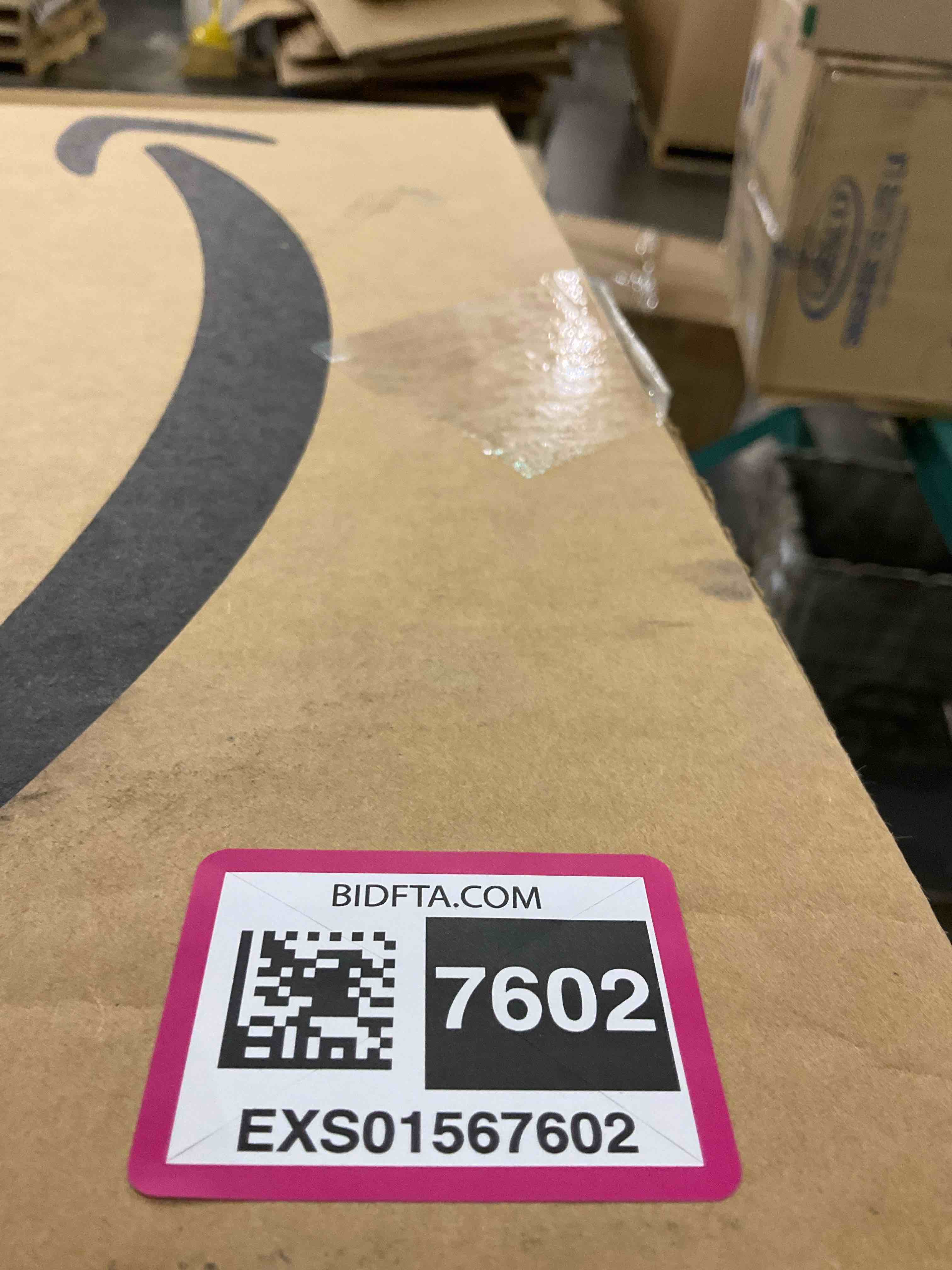 https://s3.amazonaws.com/lotting-images-prod/BargainHunt/EXS01567602_1715955610030.jpeg