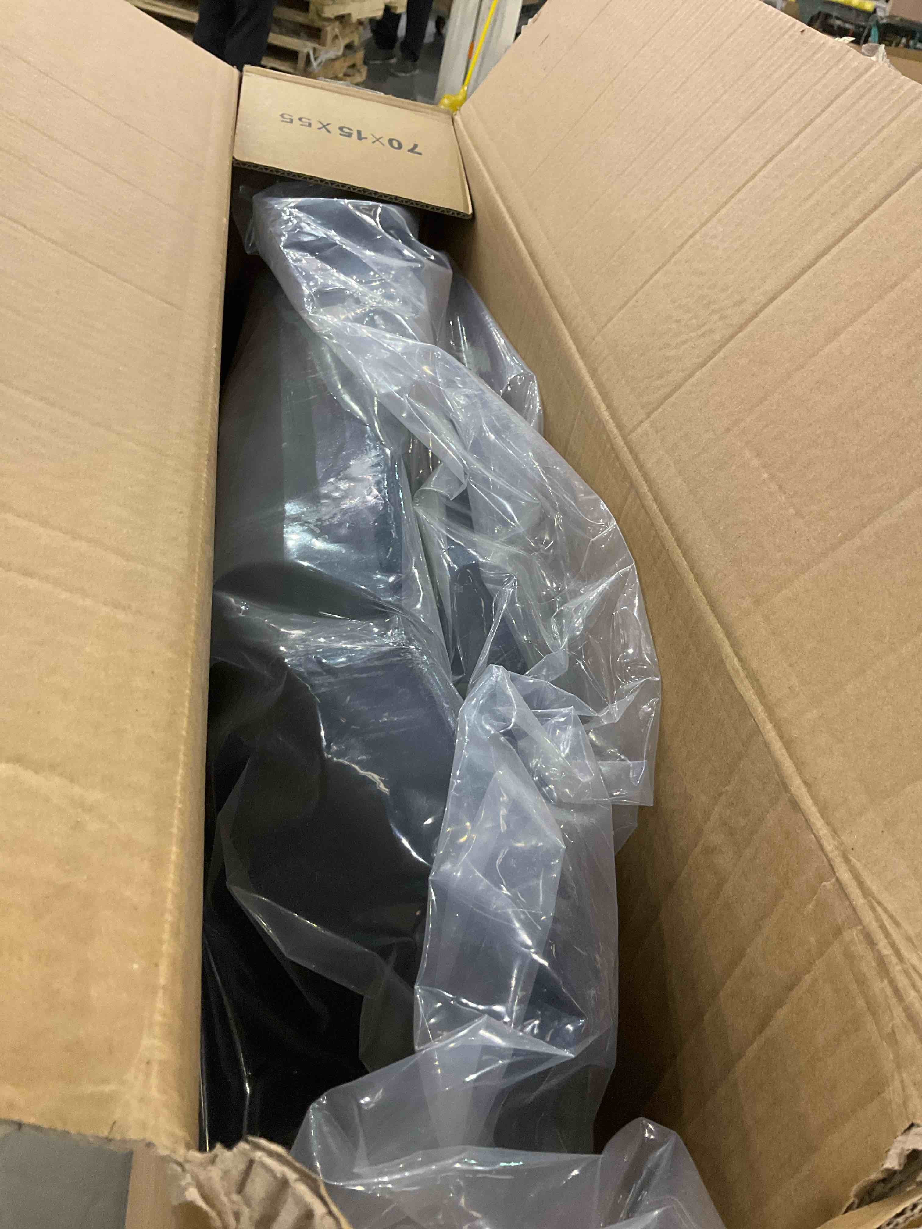 https://s3.amazonaws.com/lotting-images-prod/BargainHunt/EXS01567603_1715955707719.jpeg