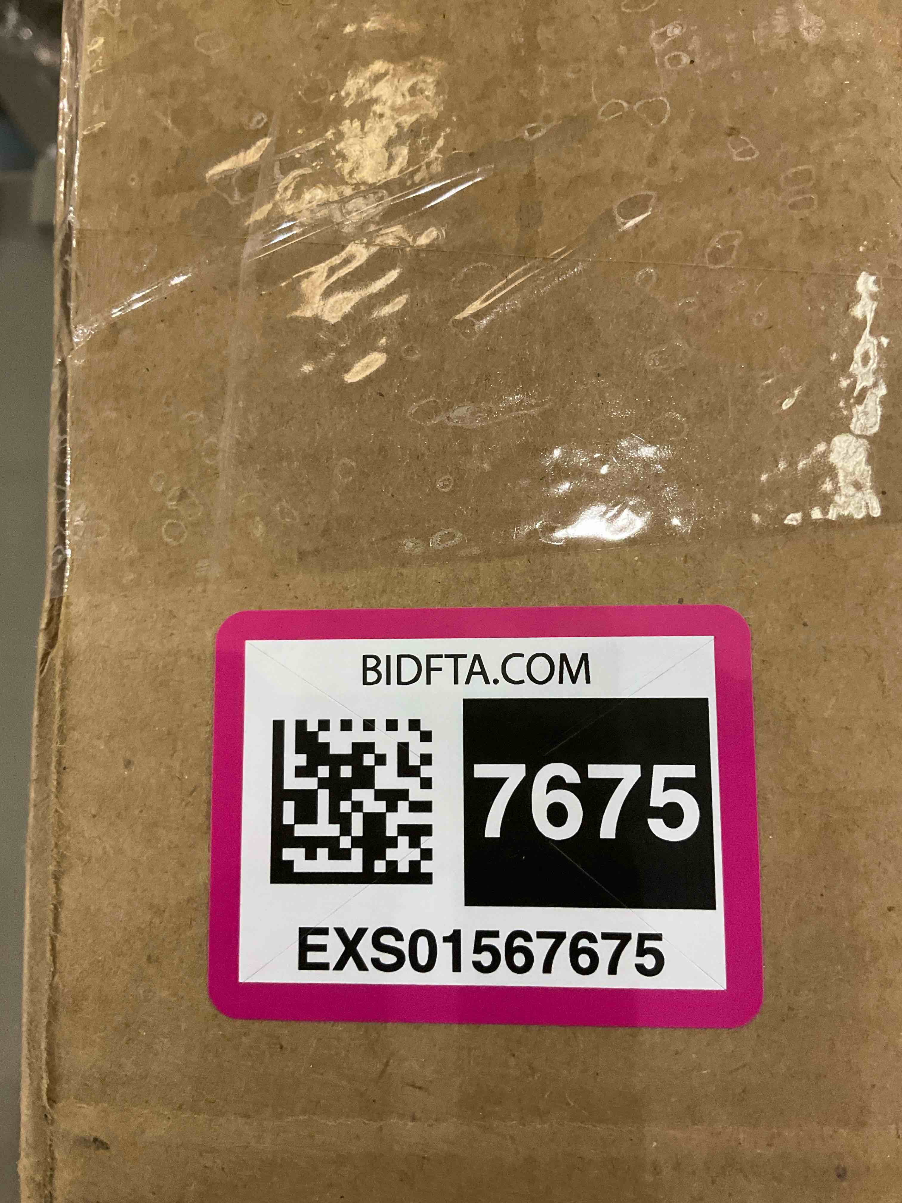 https://s3.amazonaws.com/lotting-images-prod/BargainHunt/EXS01567675_1715970772126.jpeg