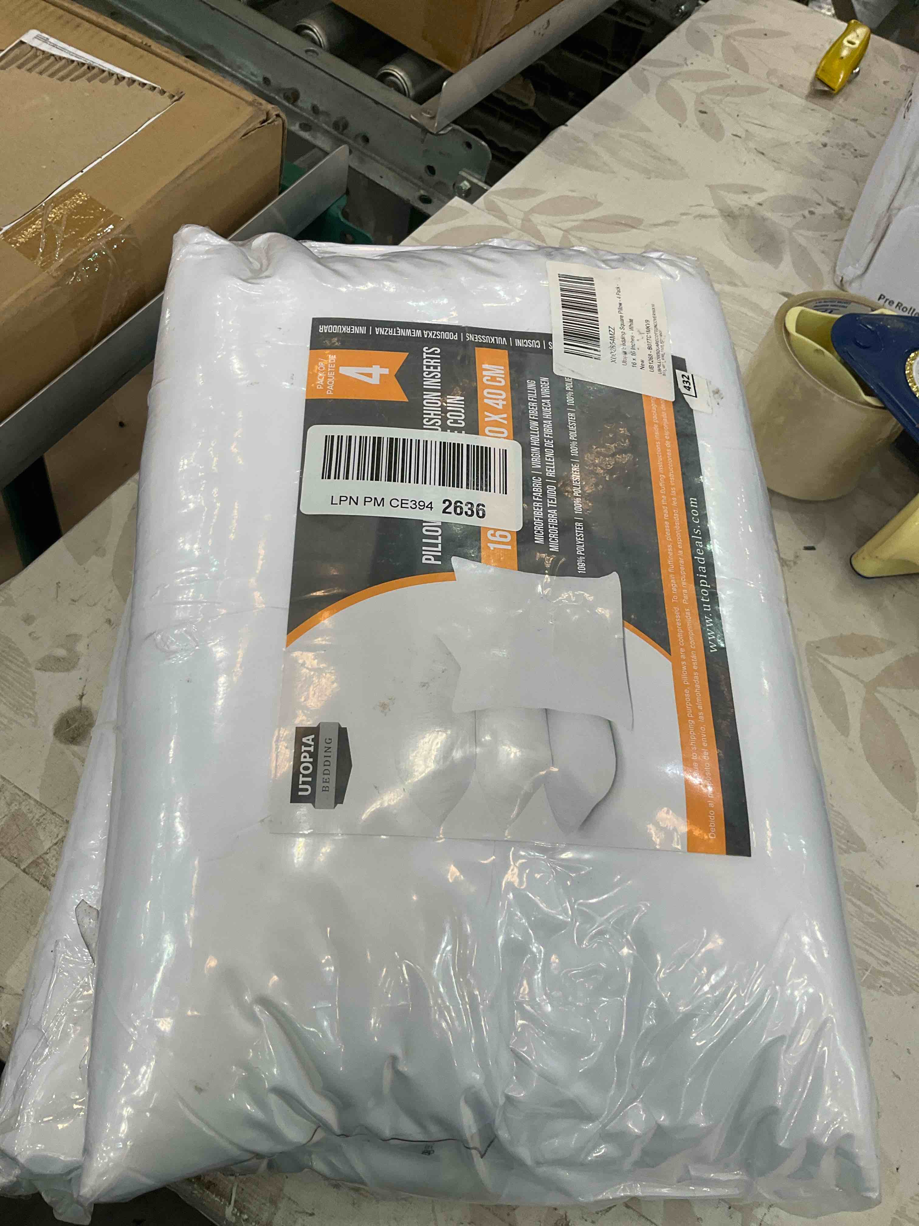 https://s3.amazonaws.com/lotting-images-prod/BargainHunt/EXS01567835_1716224987159.jpeg