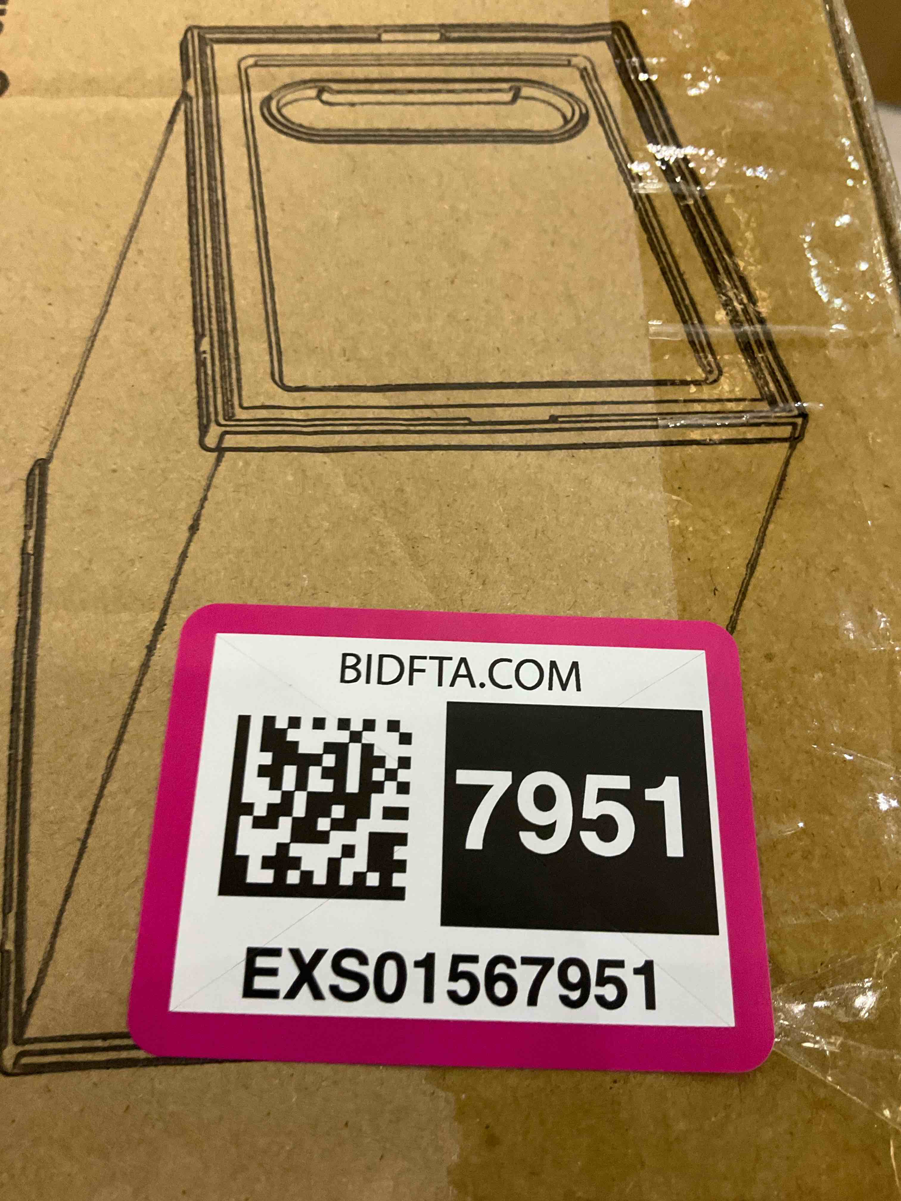 https://s3.amazonaws.com/lotting-images-prod/BargainHunt/EXS01567951_1716298731526.jpeg