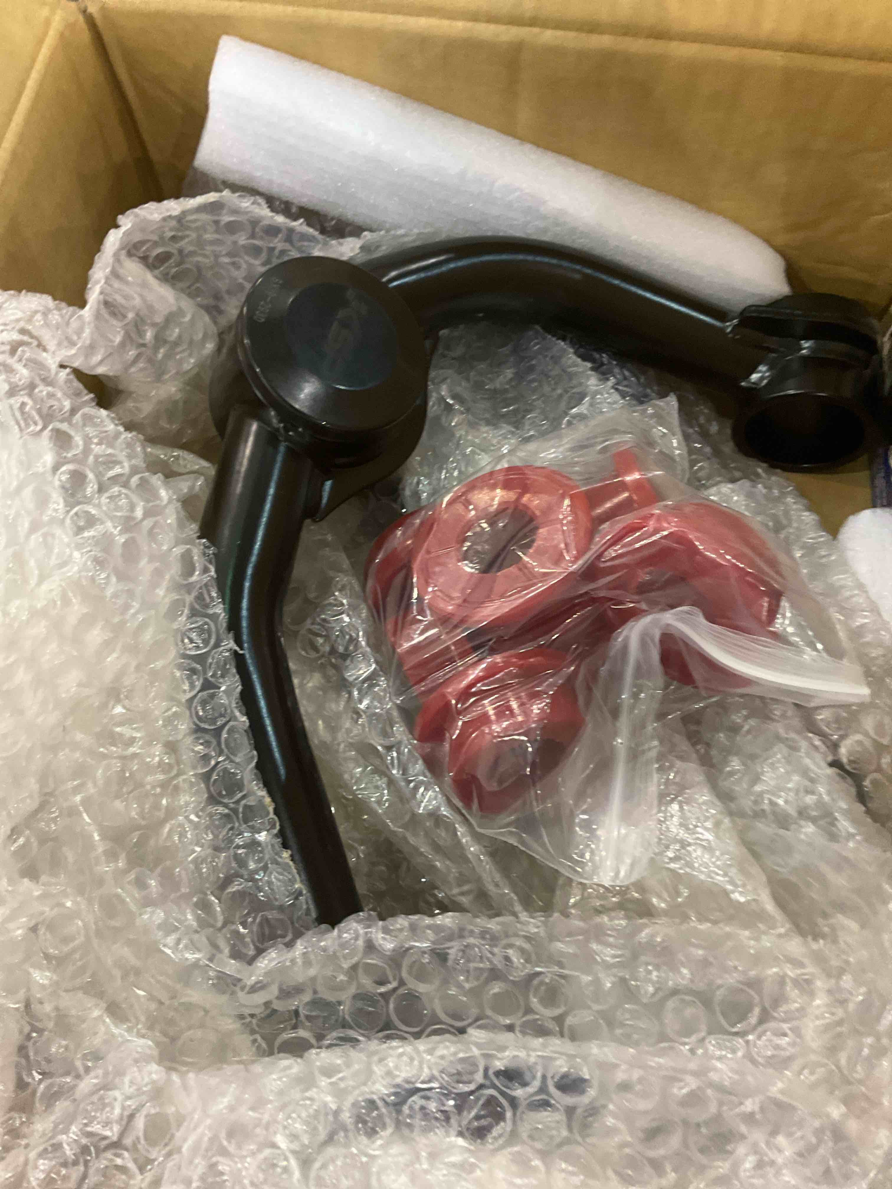 https://s3.amazonaws.com/lotting-images-prod/BargainHunt/EXS01568006_1715858964722.jpeg