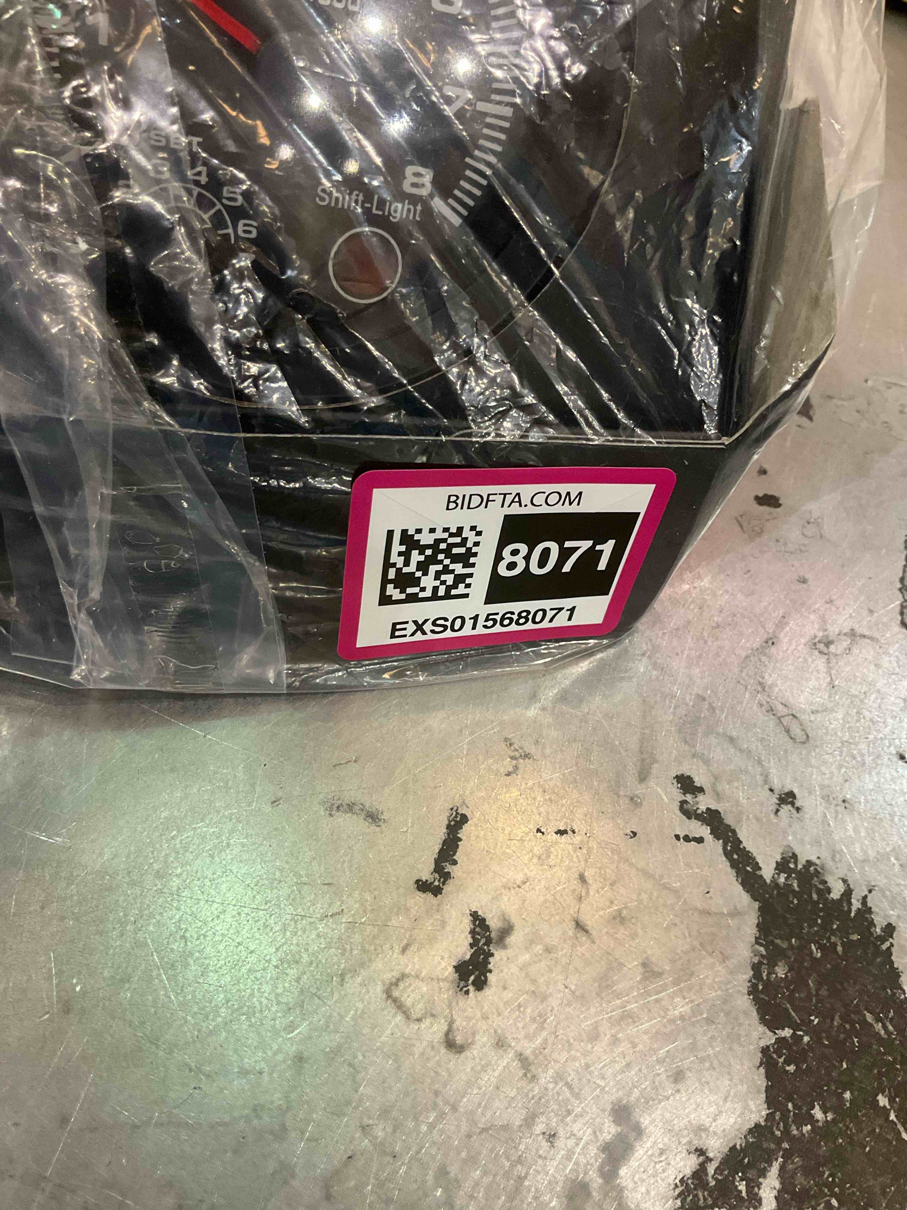 https://s3.amazonaws.com/lotting-images-prod/BargainHunt/EXS01568071_1715870015711.jpeg