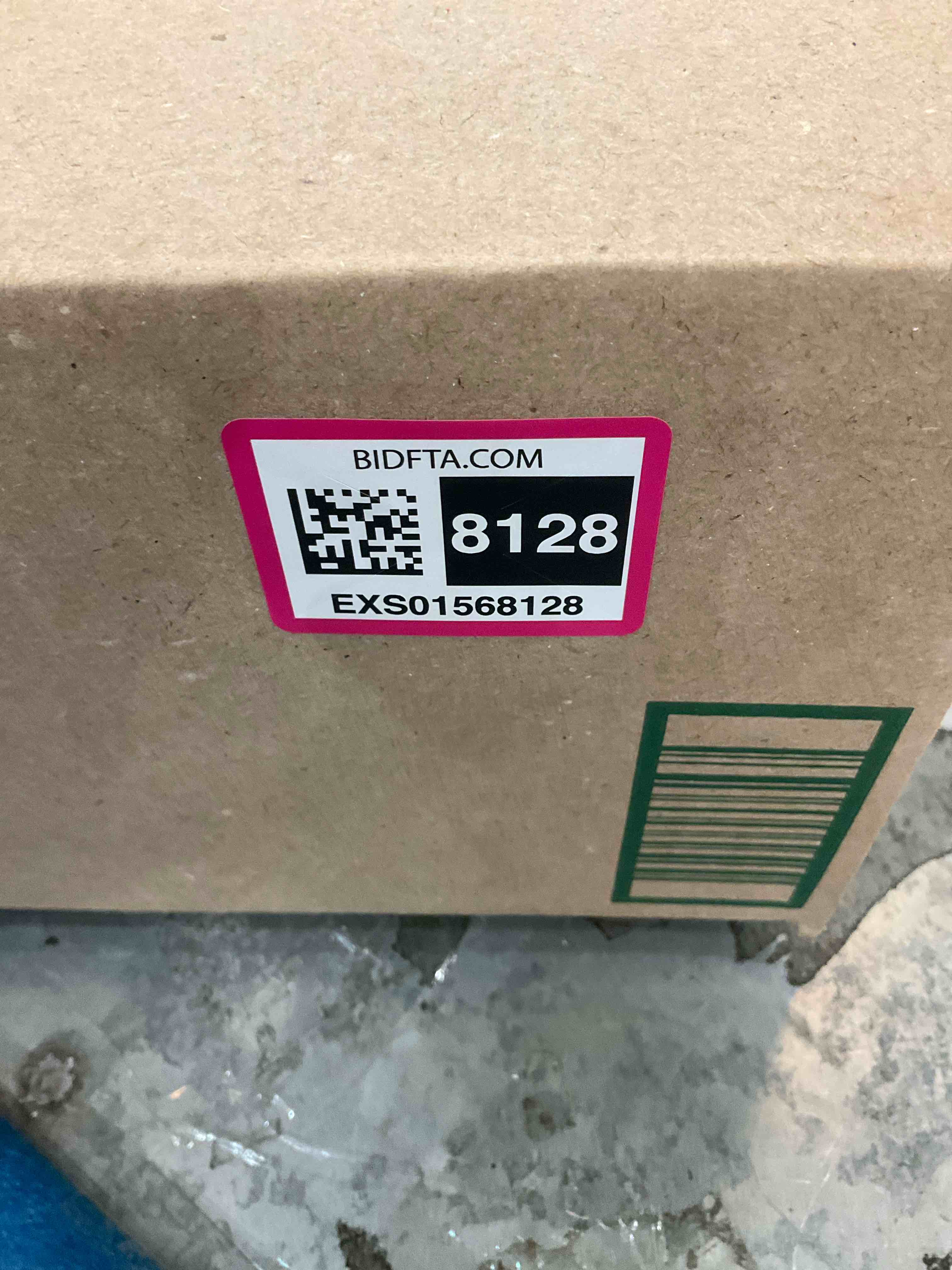 https://s3.amazonaws.com/lotting-images-prod/BargainHunt/EXS01568128_1715881610621.jpeg