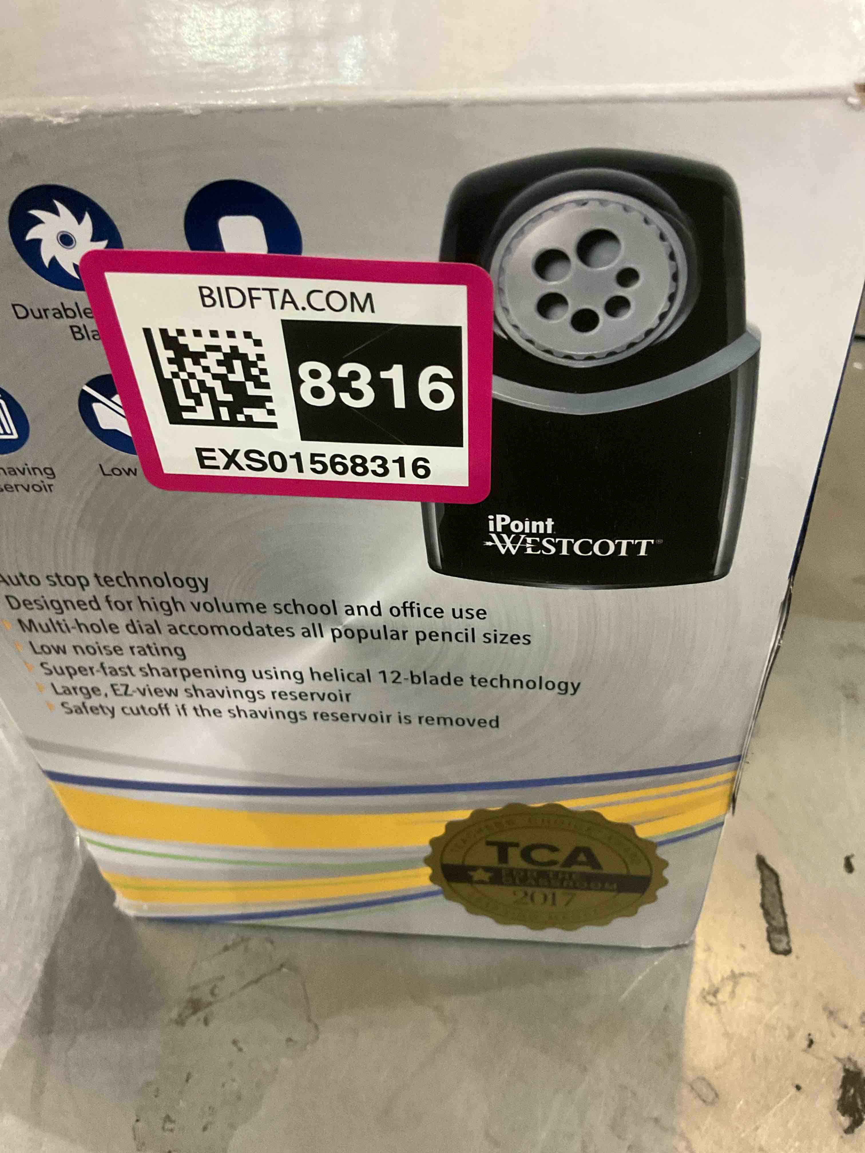 https://s3.amazonaws.com/lotting-images-prod/BargainHunt/EXS01568316_1716216359713.jpeg