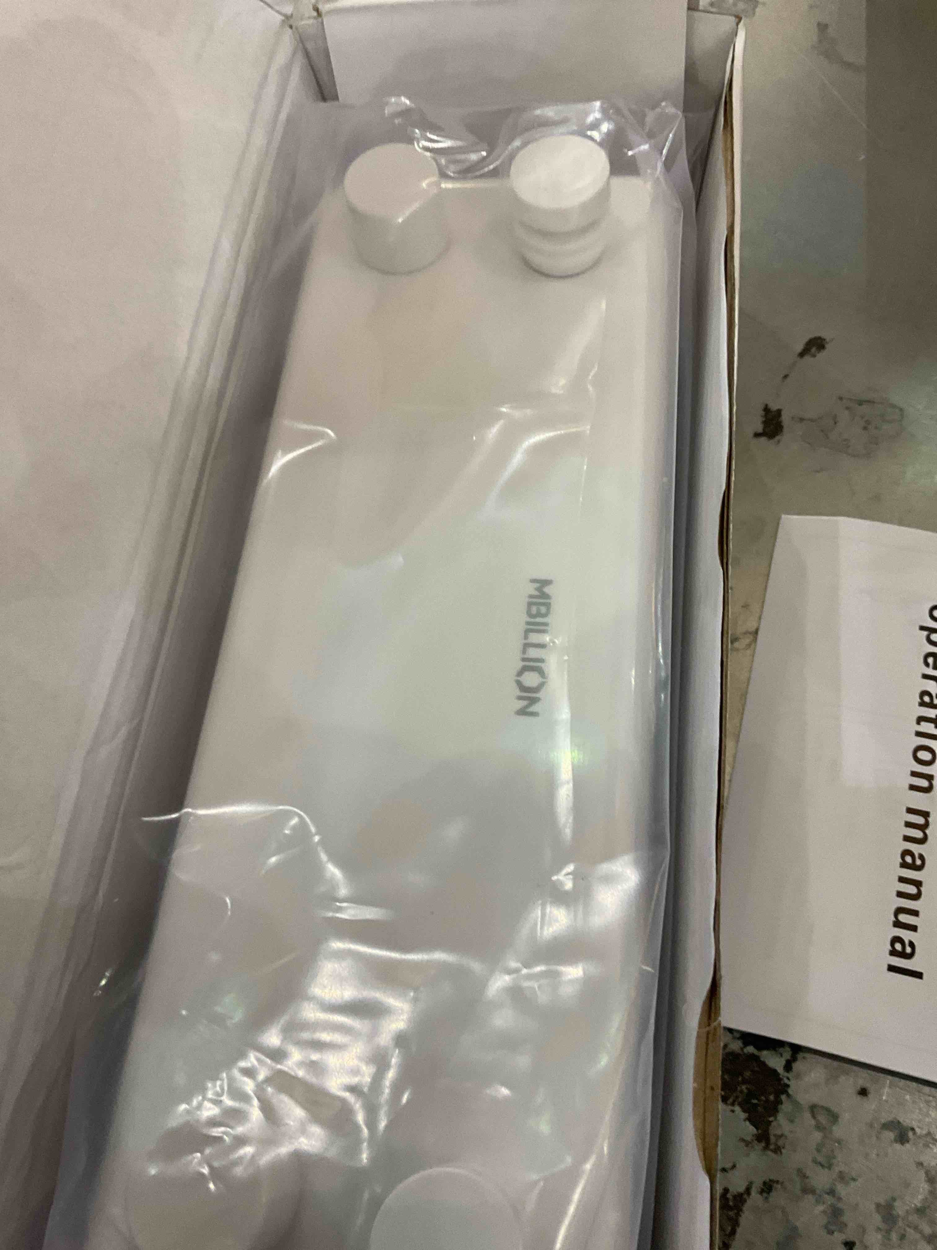 https://s3.amazonaws.com/lotting-images-prod/BargainHunt/EXS01568319_1716215995888.jpeg