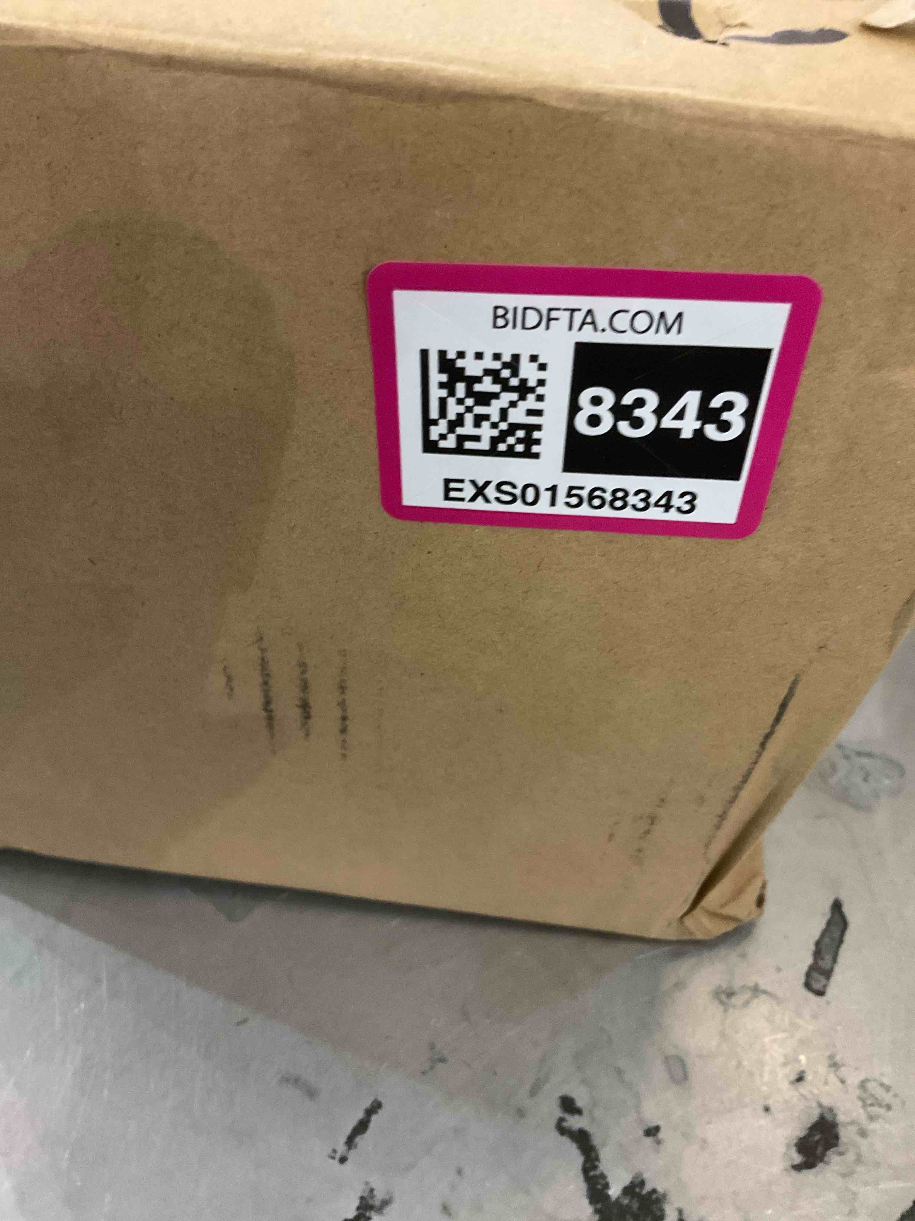 https://s3.amazonaws.com/lotting-images-prod/BargainHunt/EXS01568343_1716223667807.jpeg