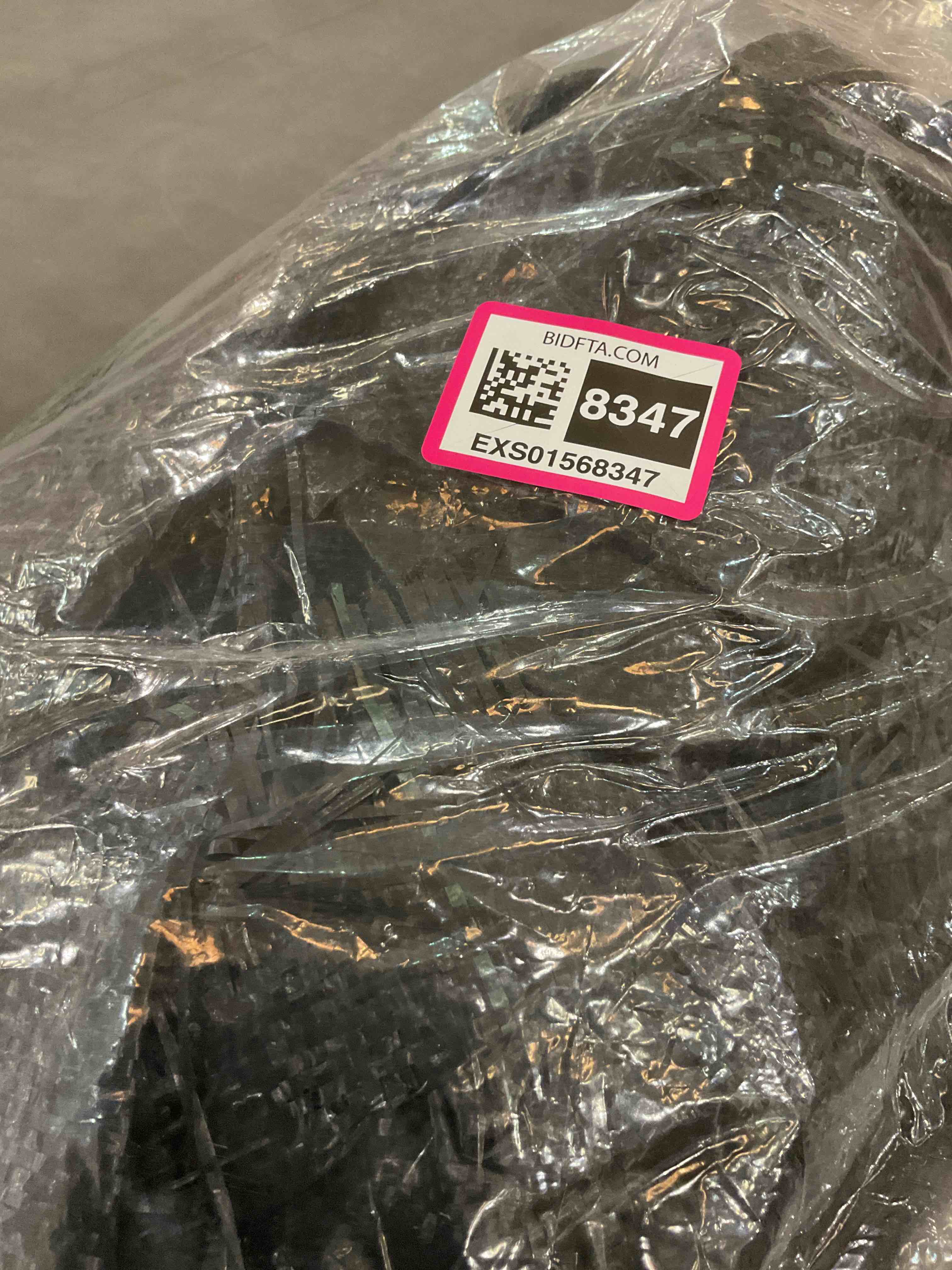 https://s3.amazonaws.com/lotting-images-prod/BargainHunt/EXS01568347_1716224308062.jpeg