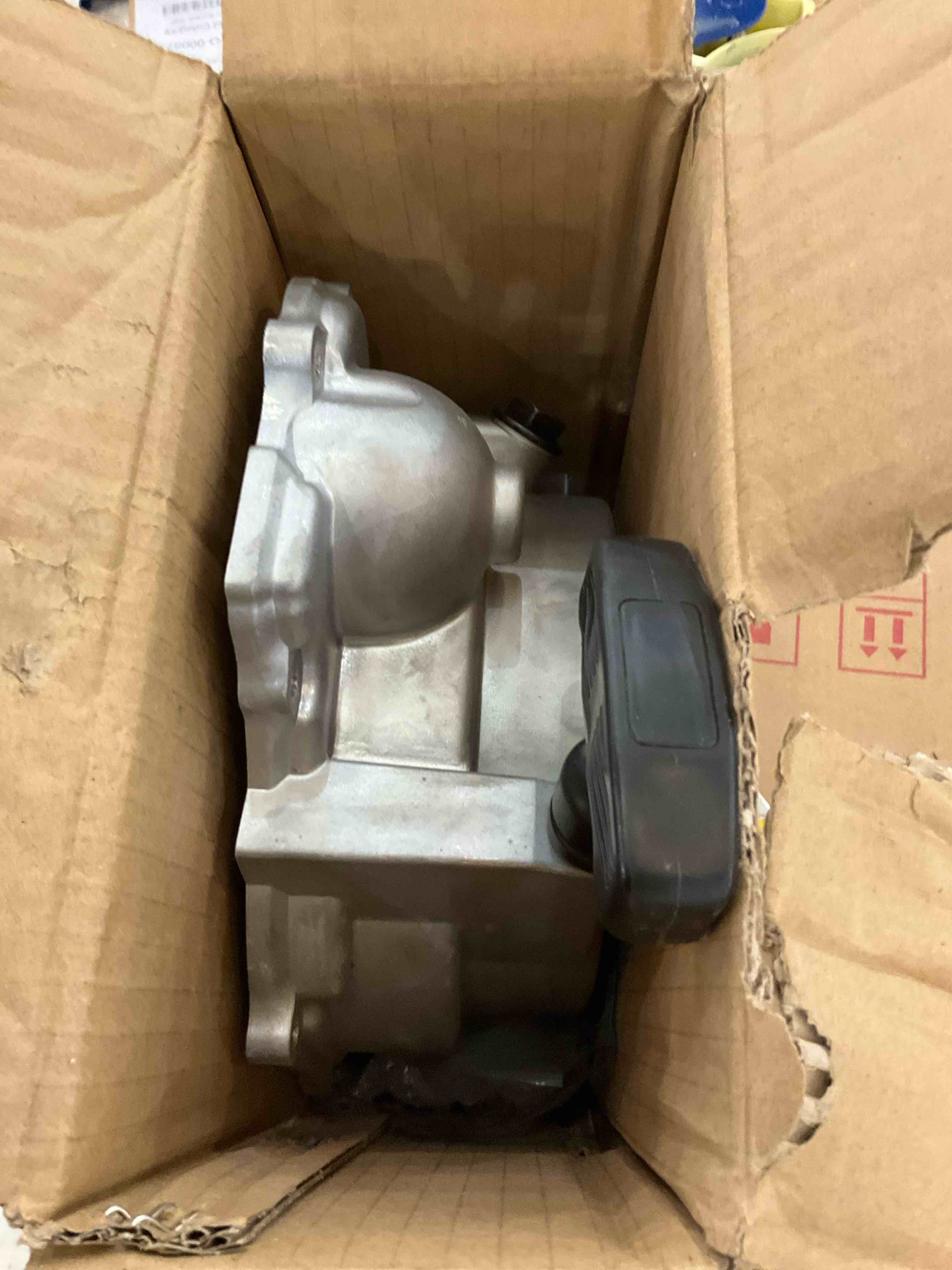 https://s3.amazonaws.com/lotting-images-prod/BargainHunt/EXS01568810_1716475186971.jpeg