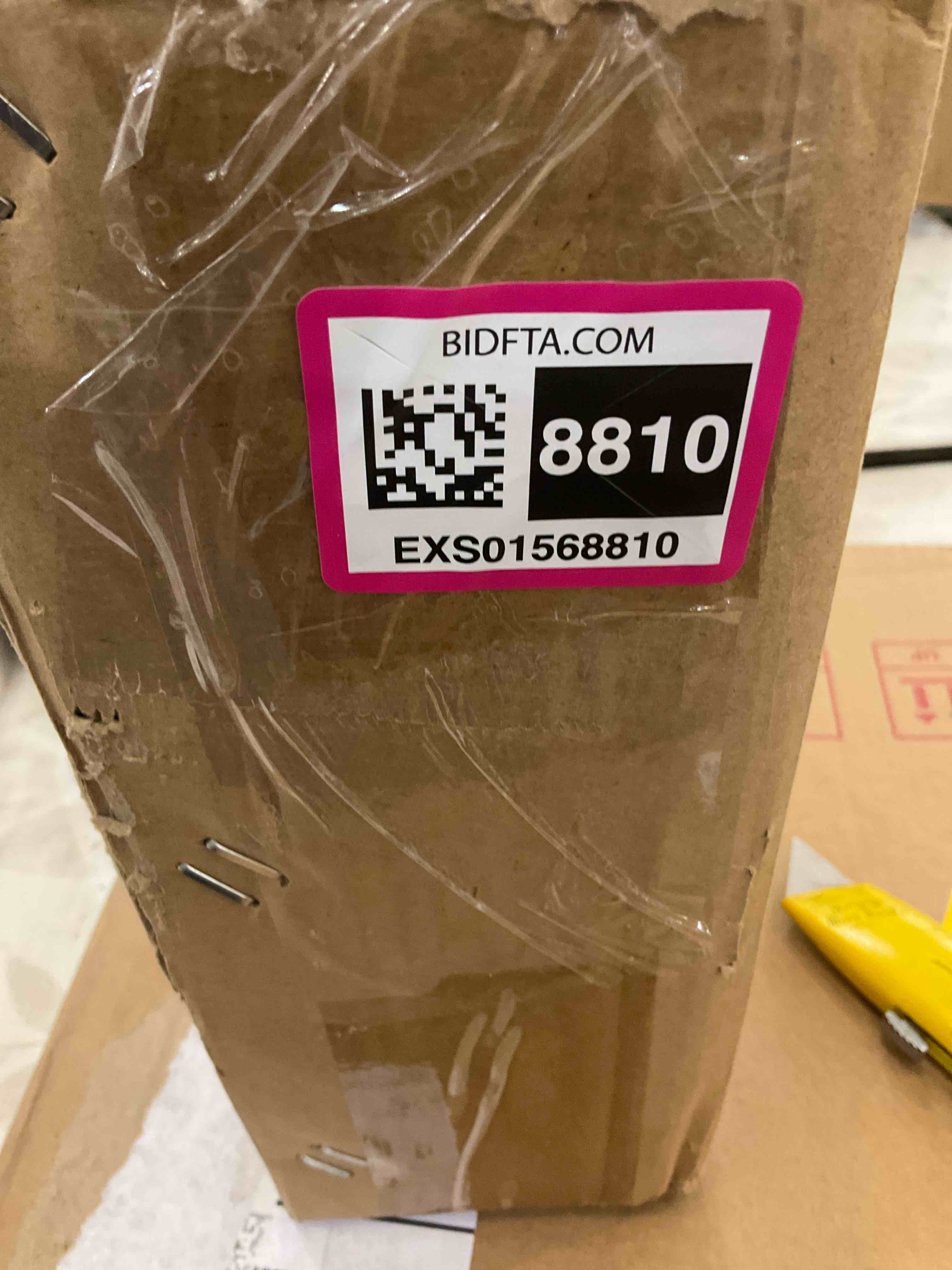 https://s3.amazonaws.com/lotting-images-prod/BargainHunt/EXS01568810_1716475217139.jpeg