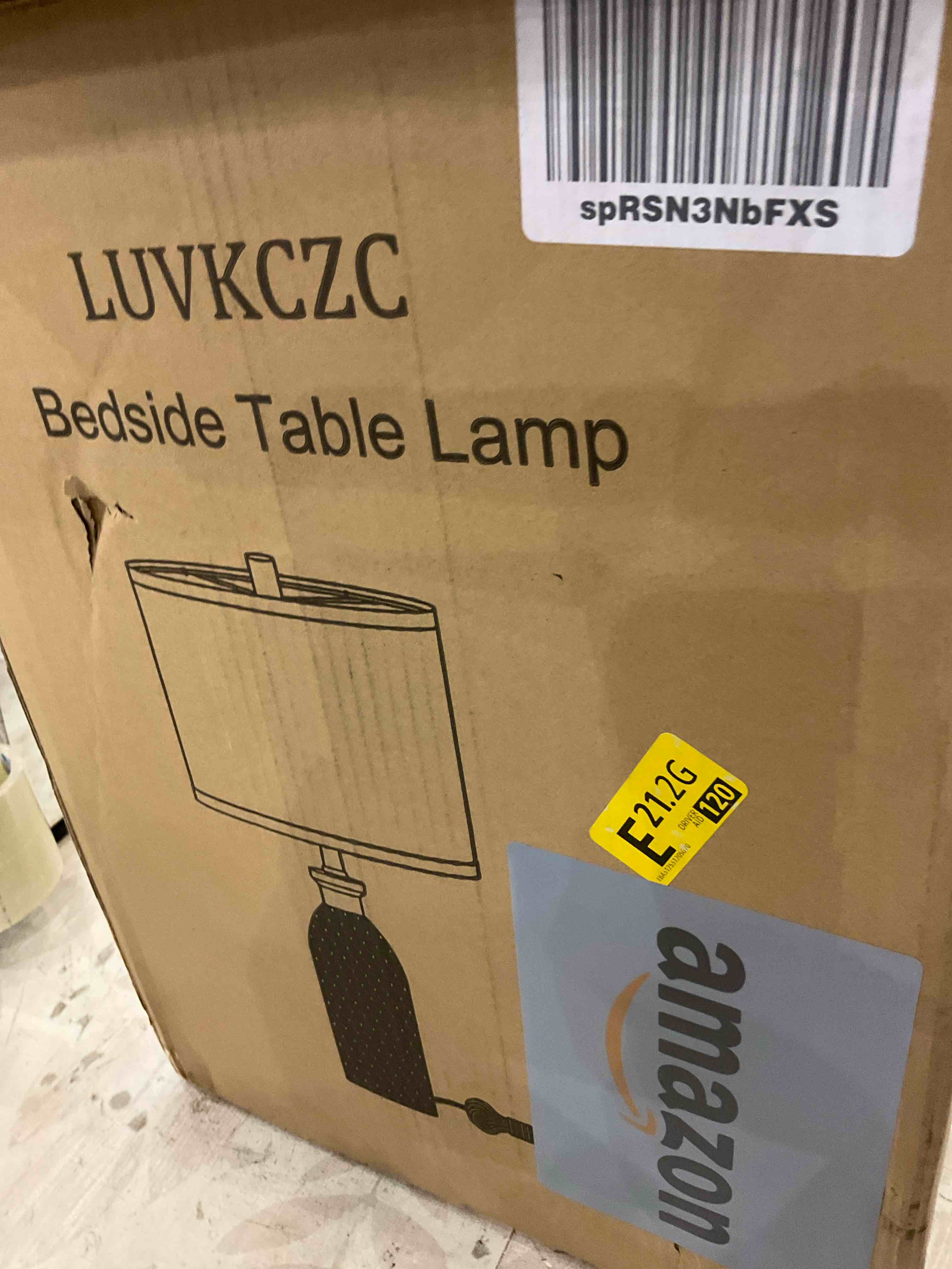 https://s3.amazonaws.com/lotting-images-prod/BargainHunt/EXS01568979_1716899493271.jpeg