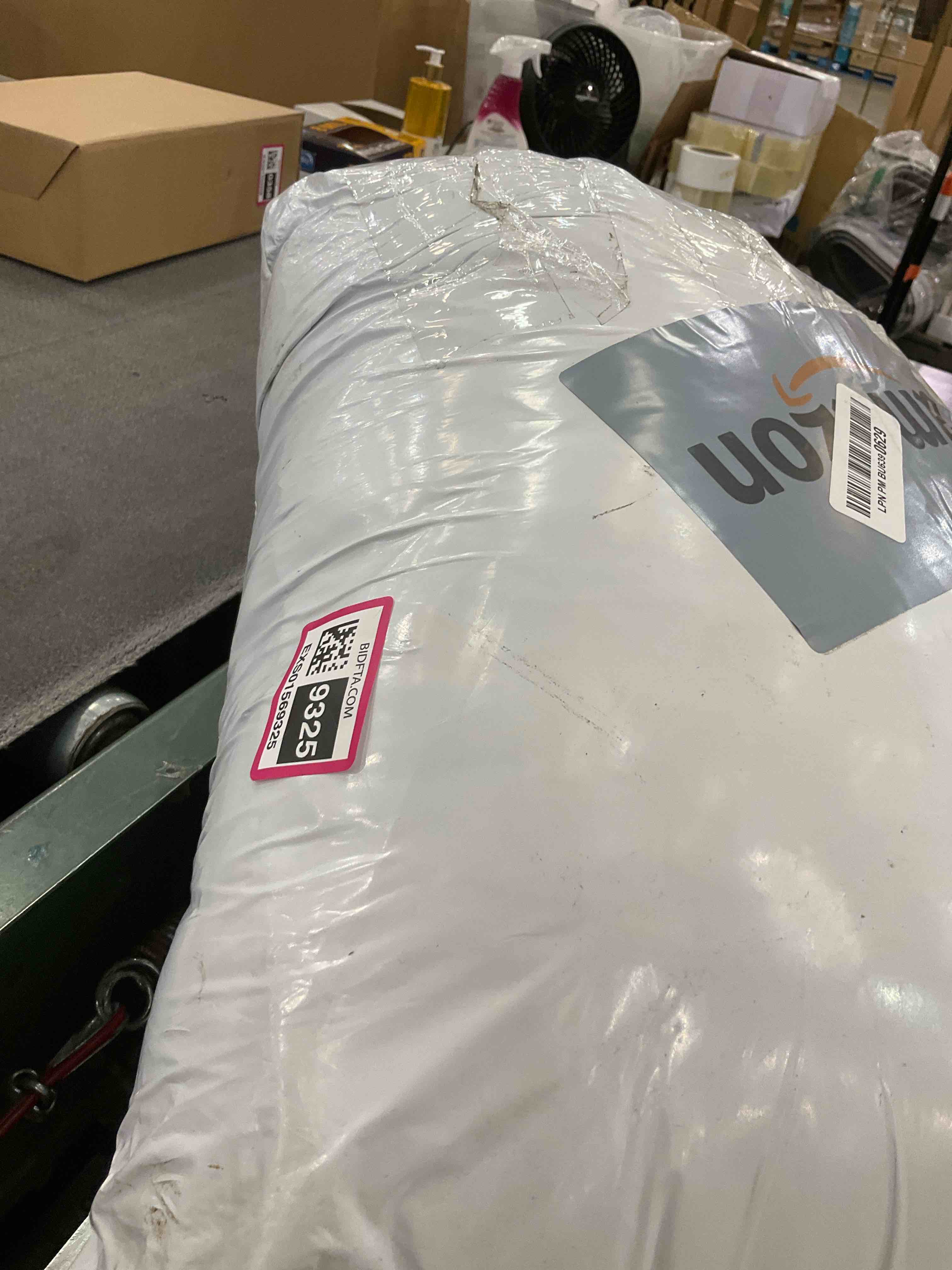 https://s3.amazonaws.com/lotting-images-prod/BargainHunt/EXS01569325_1718218106547.jpeg