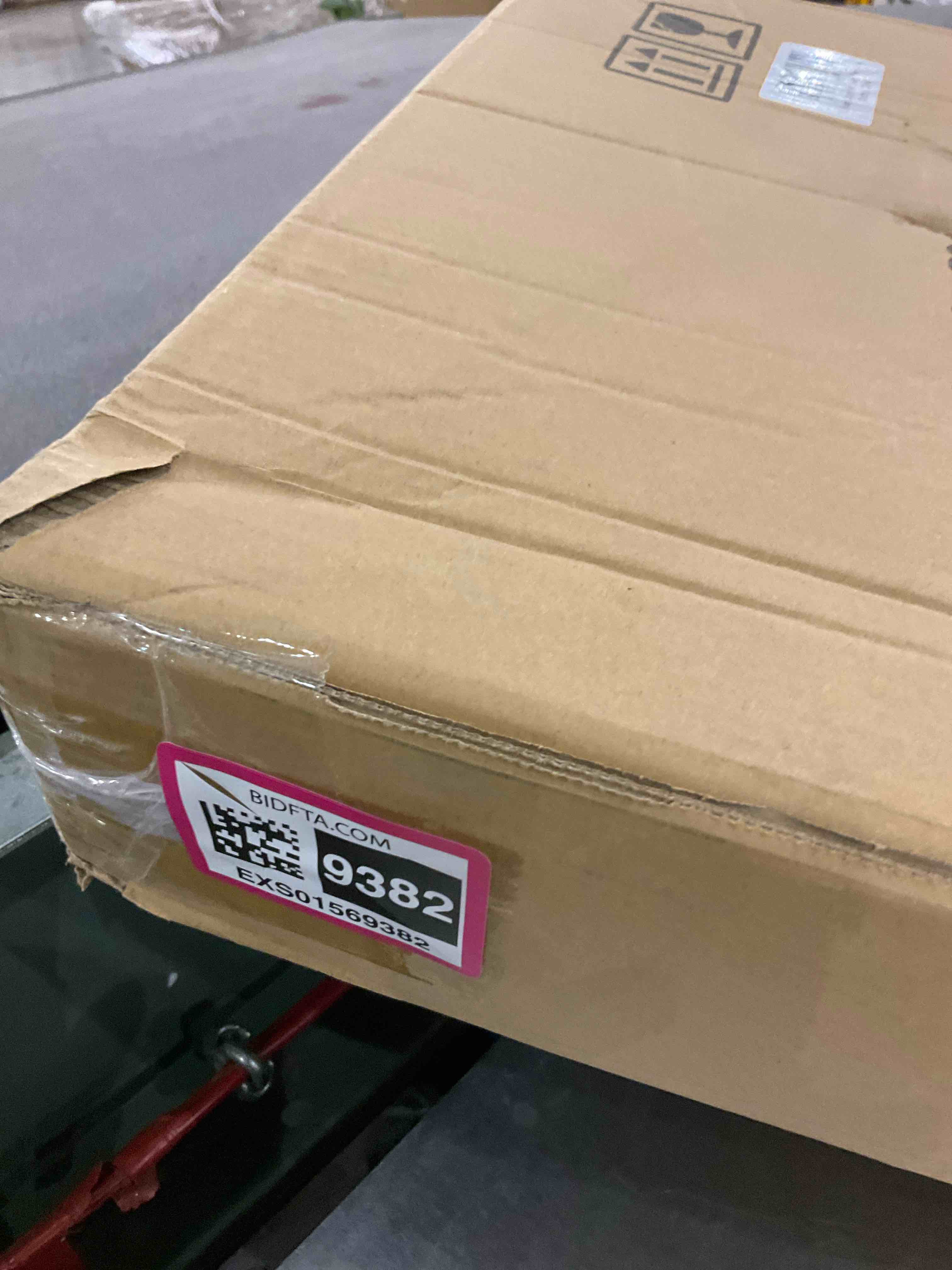 https://s3.amazonaws.com/lotting-images-prod/BargainHunt/EXS01569382_1718281261308.jpeg