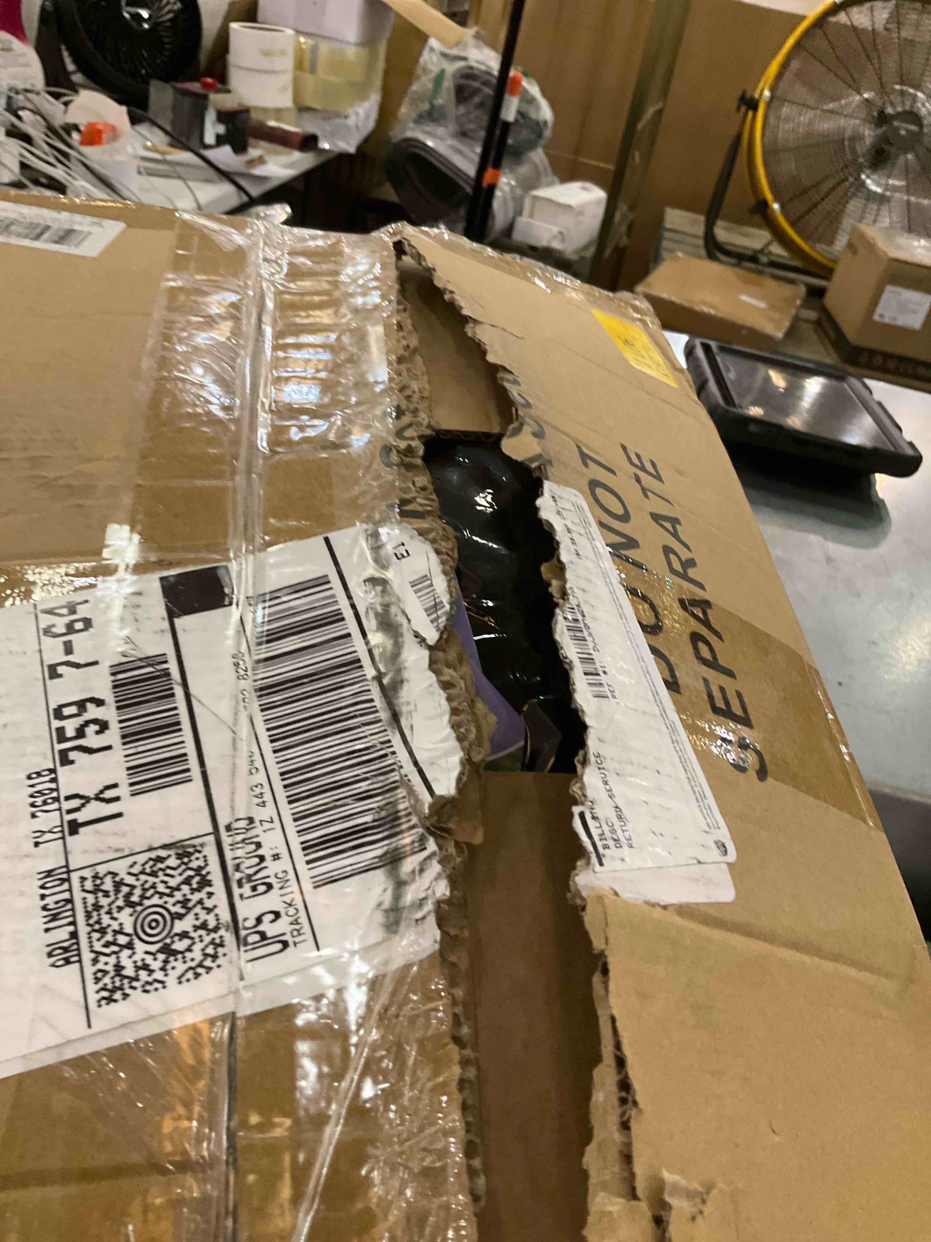https://s3.amazonaws.com/lotting-images-prod/BargainHunt/EXS01569486_1718293477888.jpeg