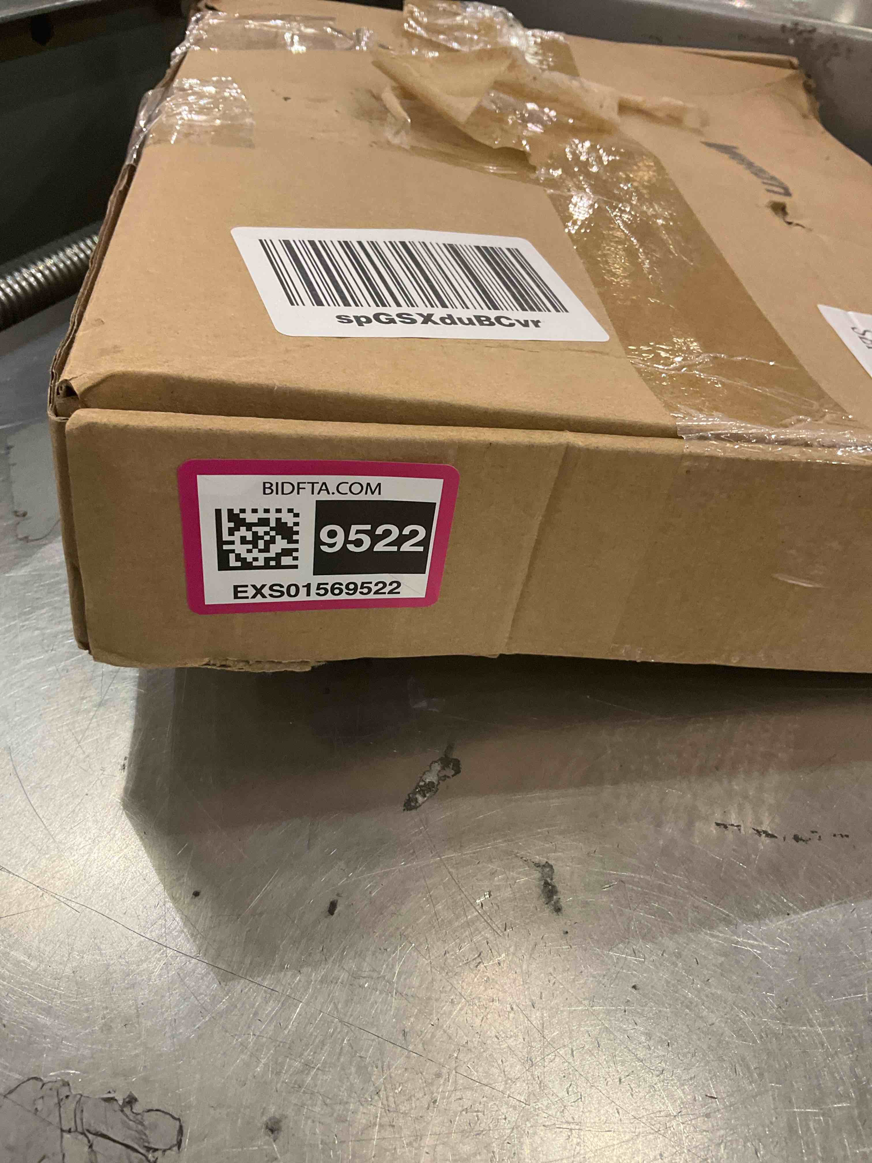 https://s3.amazonaws.com/lotting-images-prod/BargainHunt/EXS01569522_1715871877030.jpeg