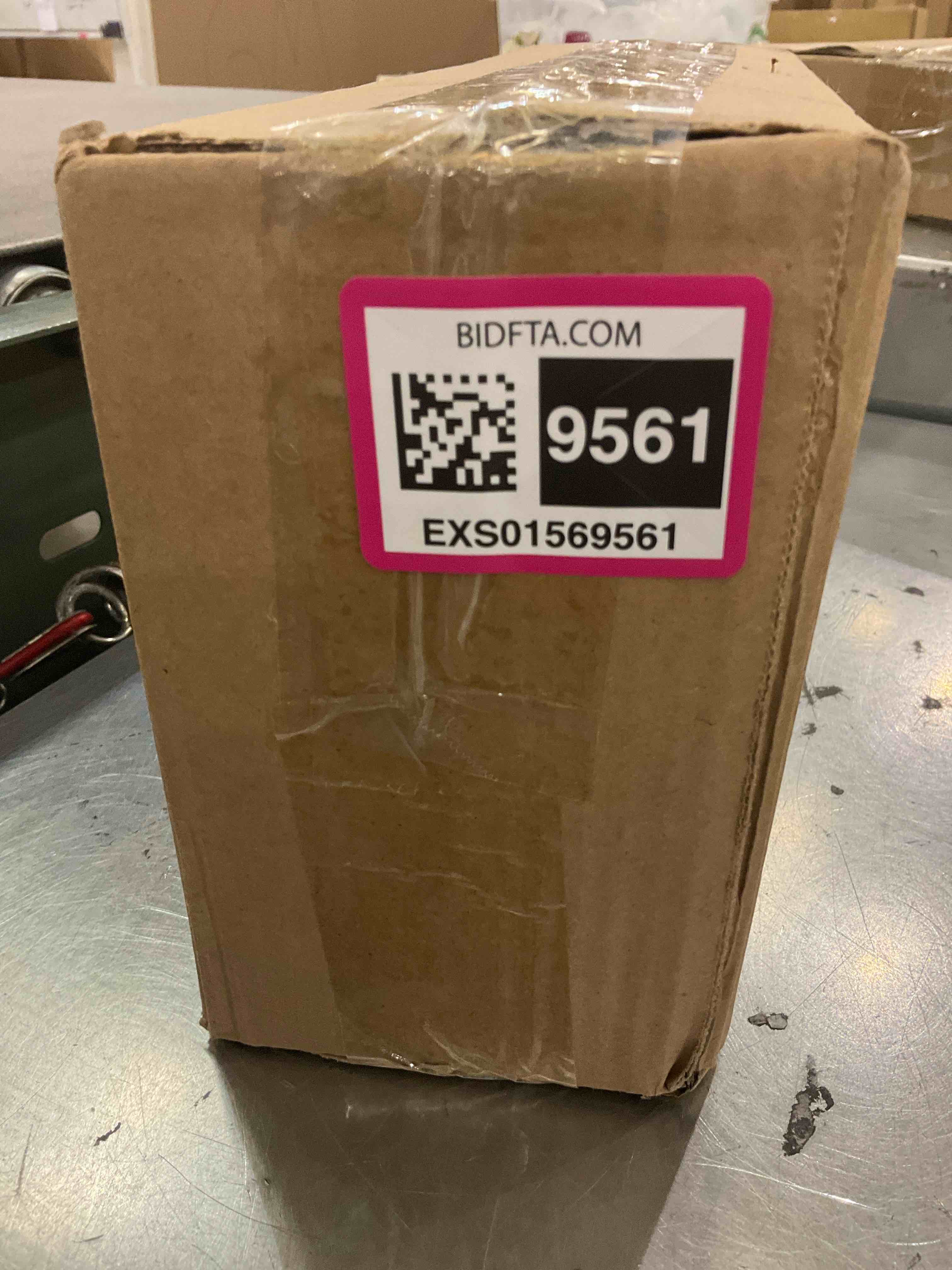 https://s3.amazonaws.com/lotting-images-prod/BargainHunt/EXS01569561_1715878810311.jpeg