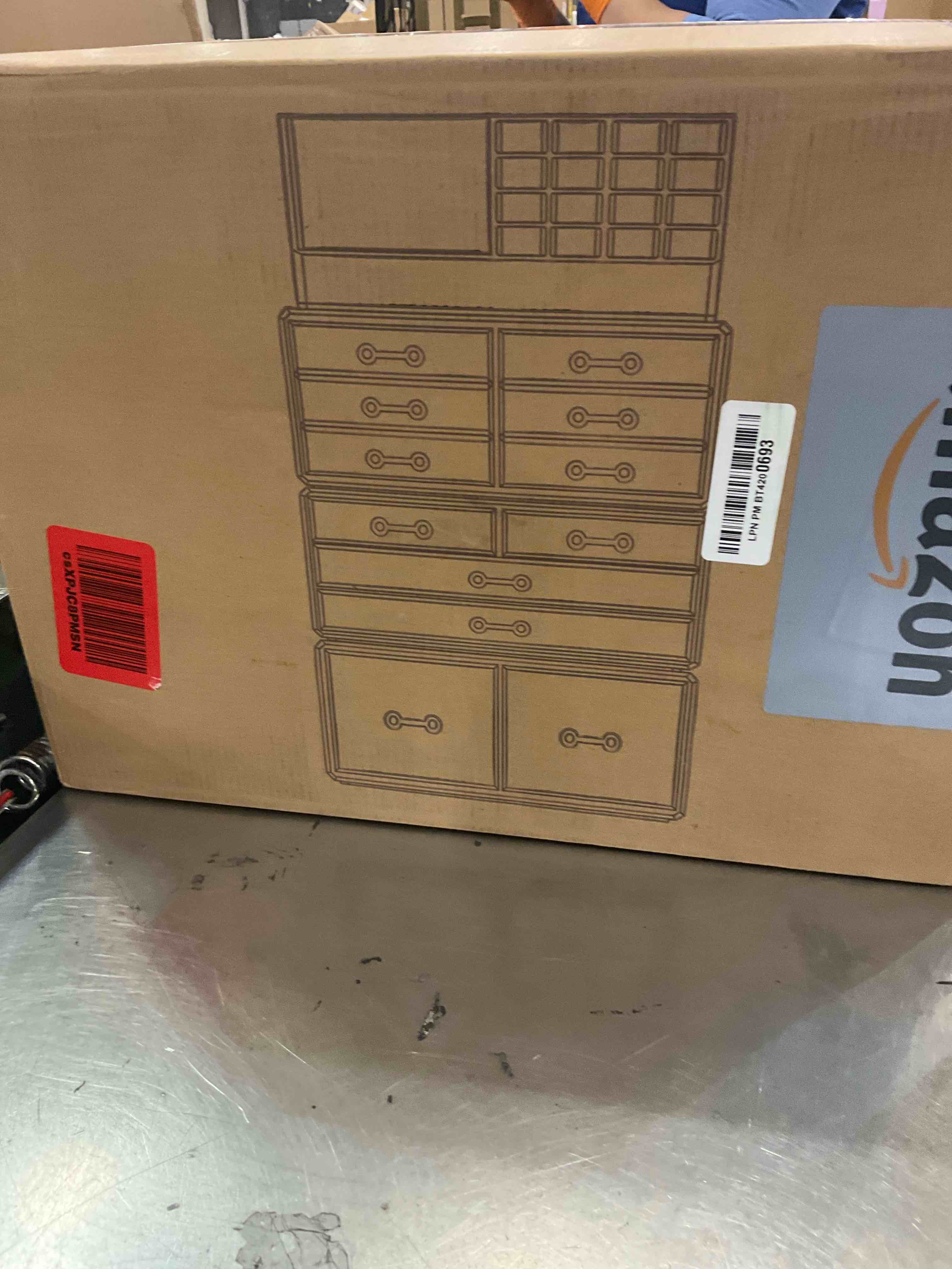 https://s3.amazonaws.com/lotting-images-prod/BargainHunt/EXS01569567_1715879980829.jpeg