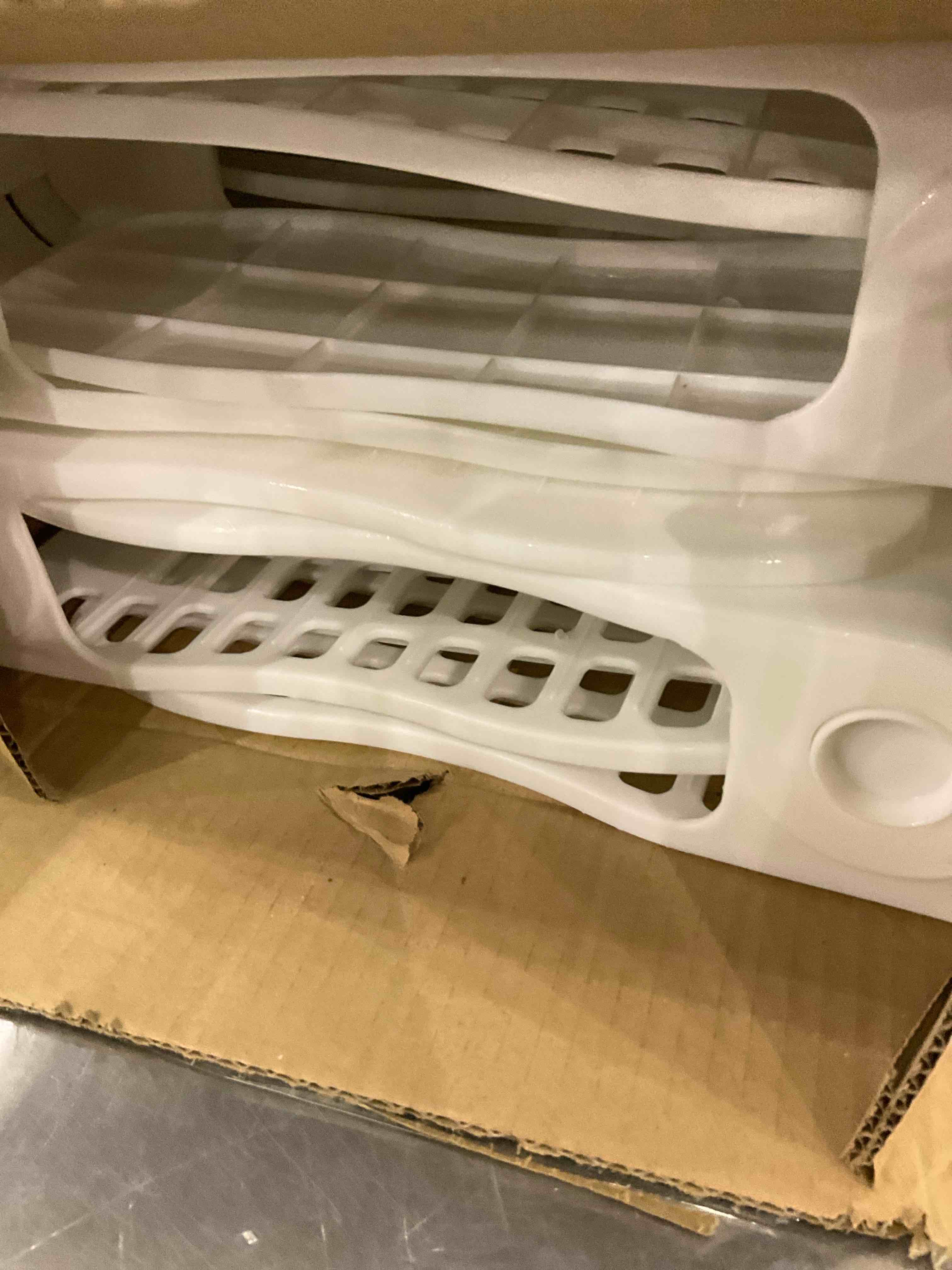https://s3.amazonaws.com/lotting-images-prod/BargainHunt/EXS01569646_1715948553231.jpeg