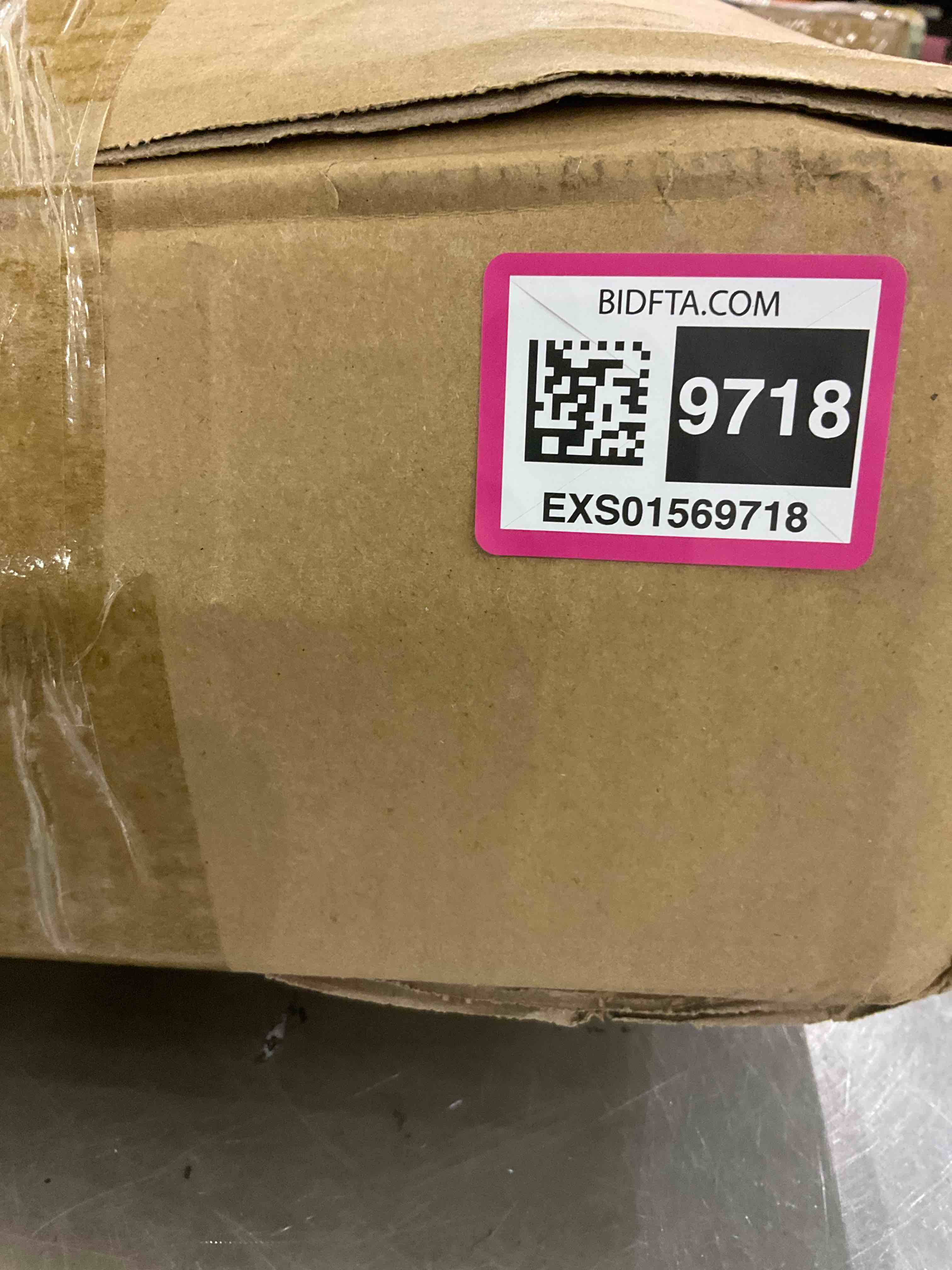 https://s3.amazonaws.com/lotting-images-prod/BargainHunt/EXS01569718_1715957706144.jpeg