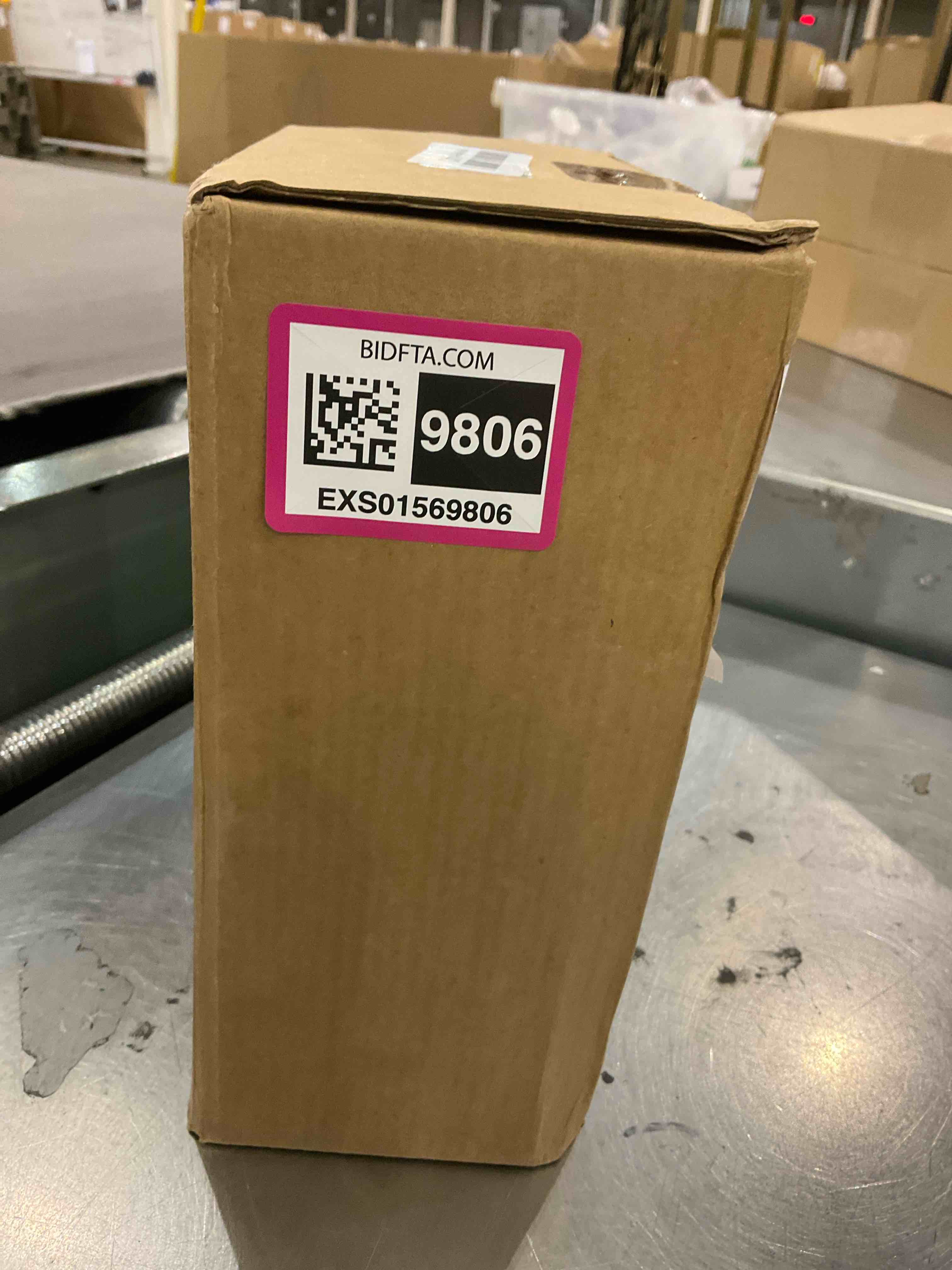 https://s3.amazonaws.com/lotting-images-prod/BargainHunt/EXS01569806_1715972455161.jpeg