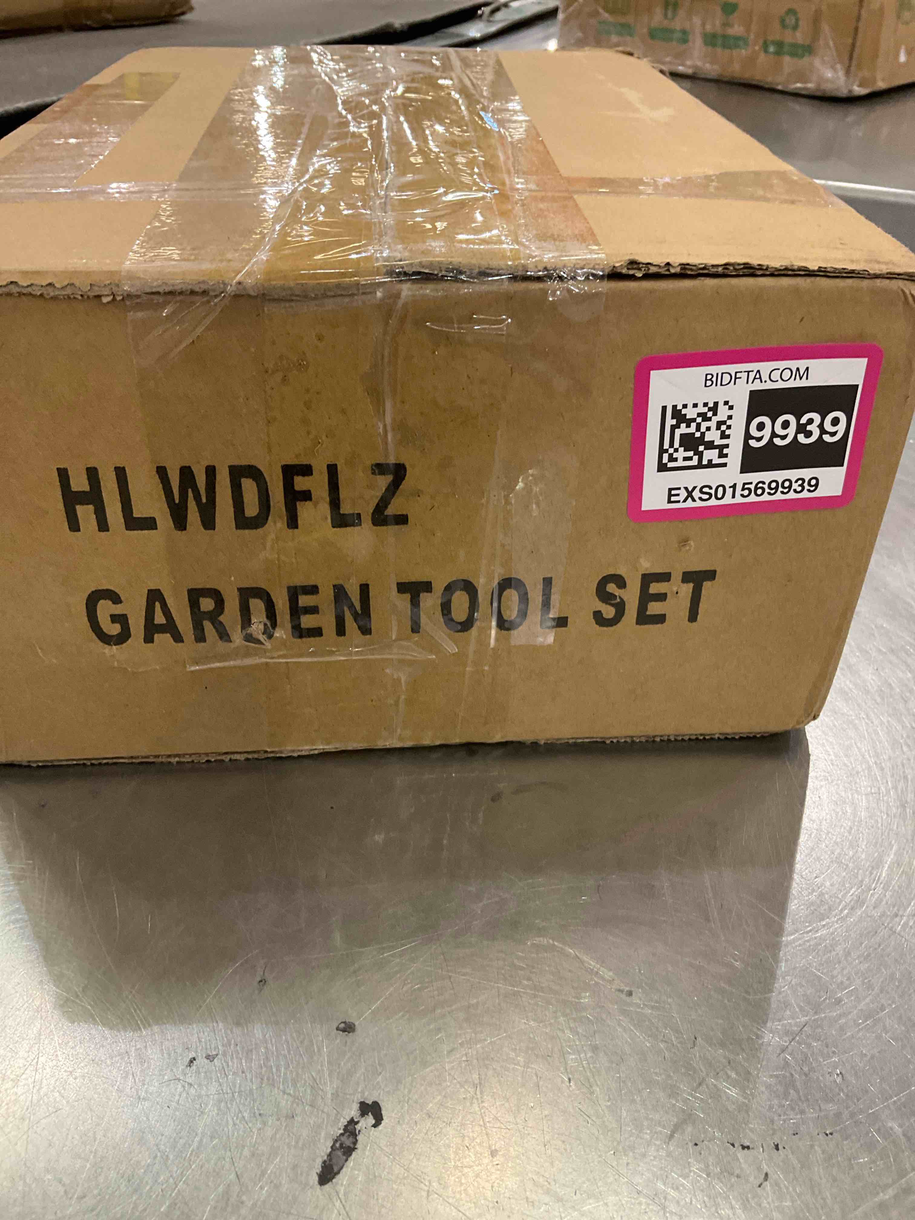 https://s3.amazonaws.com/lotting-images-prod/BargainHunt/EXS01569939_1716218144923.jpeg