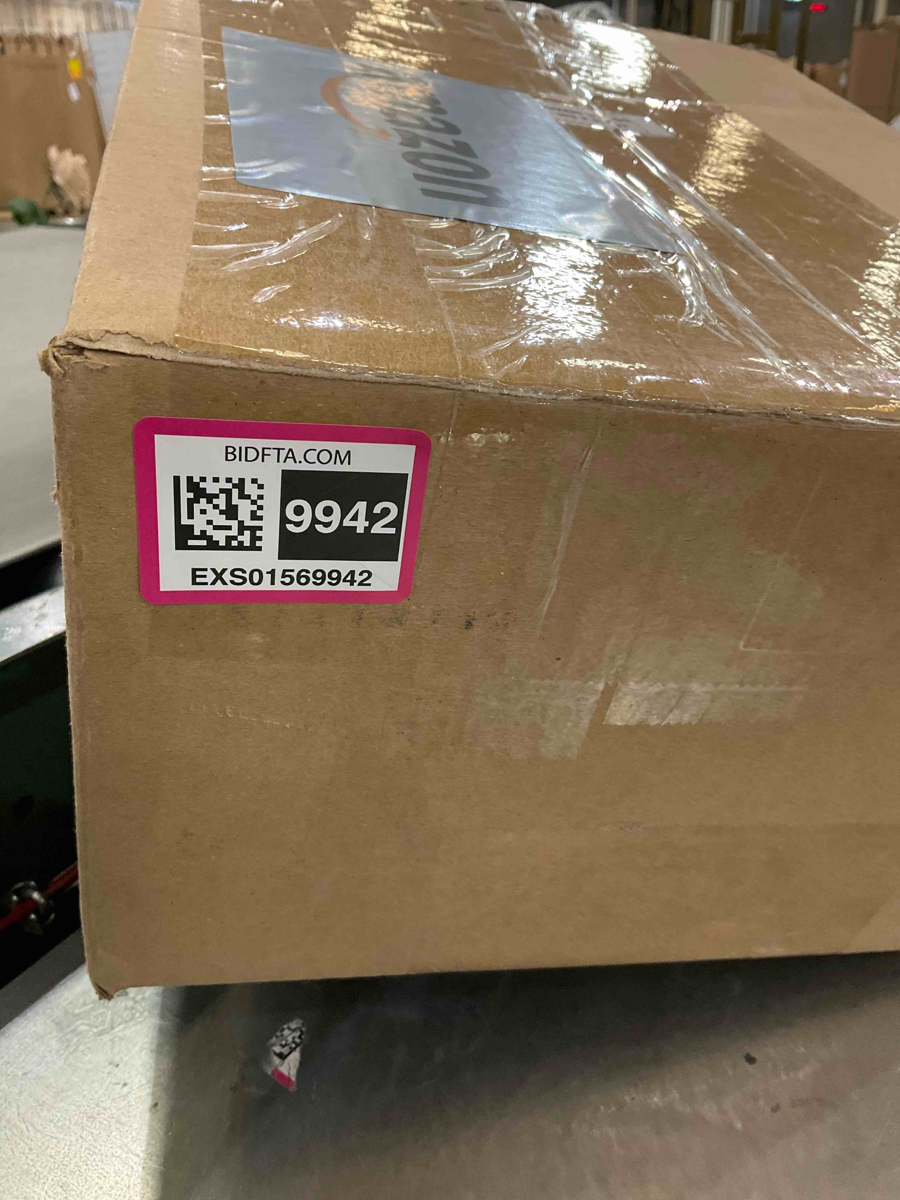 https://s3.amazonaws.com/lotting-images-prod/BargainHunt/EXS01569942_1716218452173.jpeg