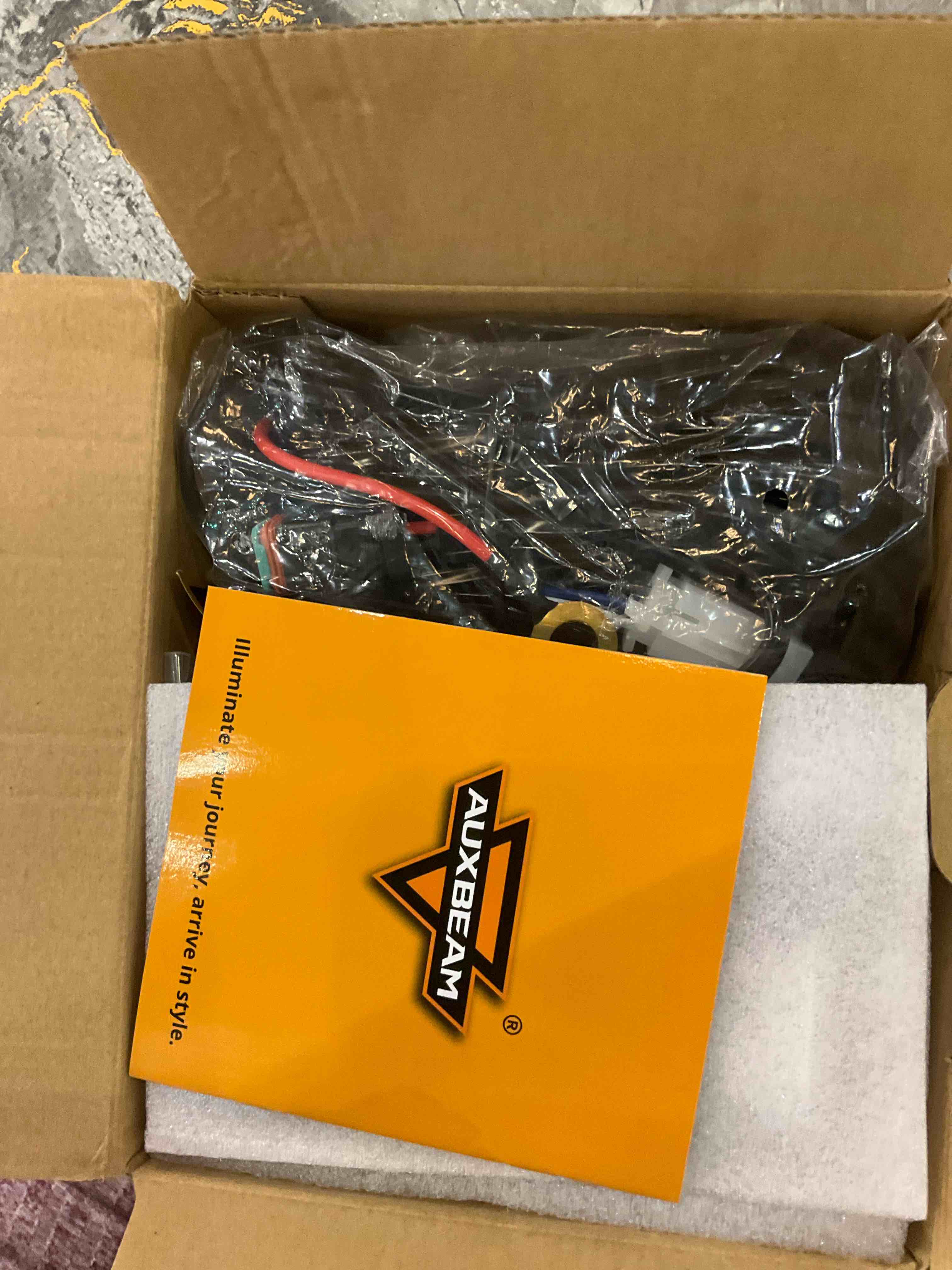 https://s3.amazonaws.com/lotting-images-prod/BargainHunt/EXS01572512_1718732161405.jpeg