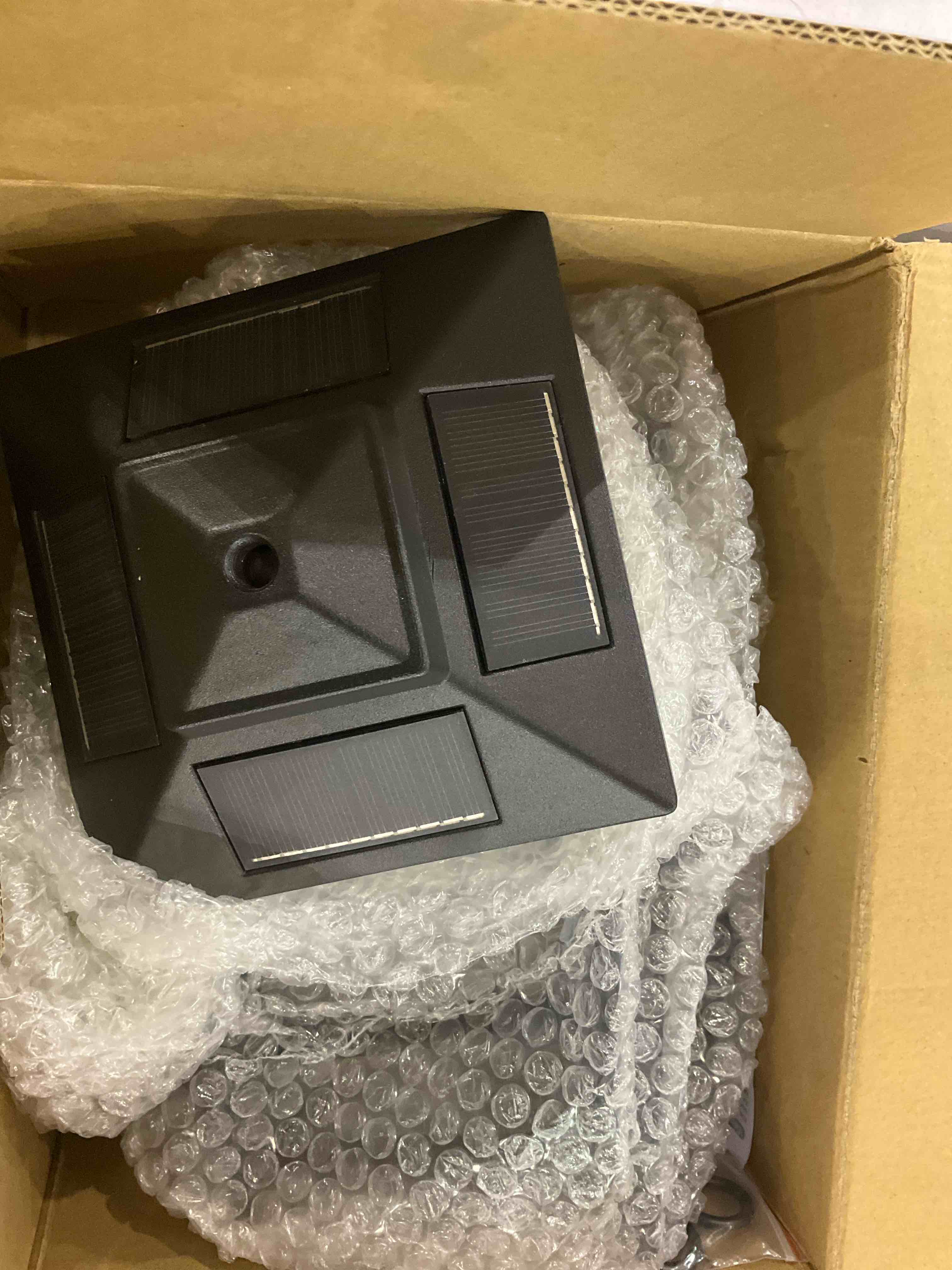 https://s3.amazonaws.com/lotting-images-prod/BargainHunt/EXS01572640_1719402444259.jpeg