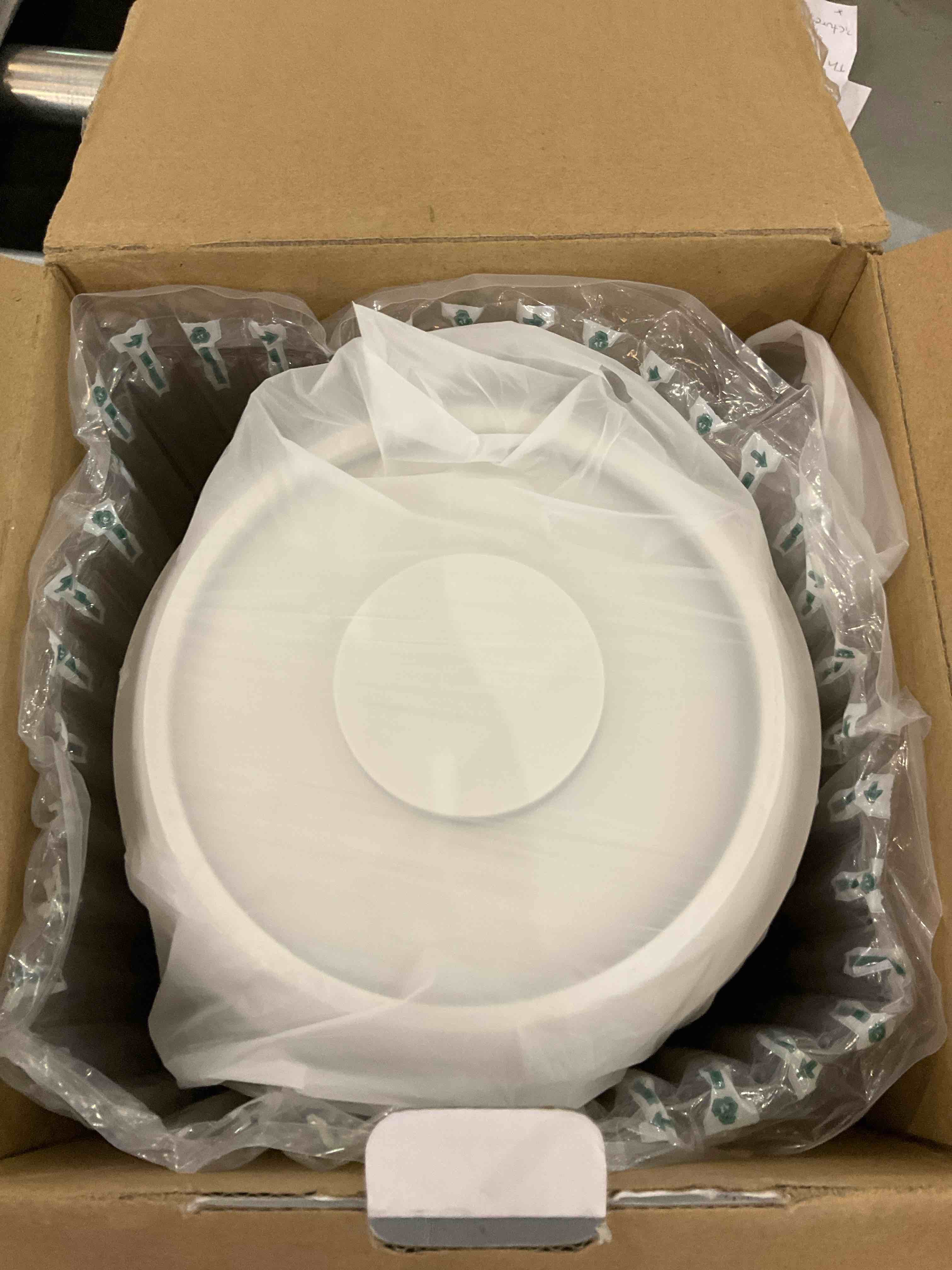 https://s3.amazonaws.com/lotting-images-prod/BargainHunt/EXS01572842_1719499520092.jpeg