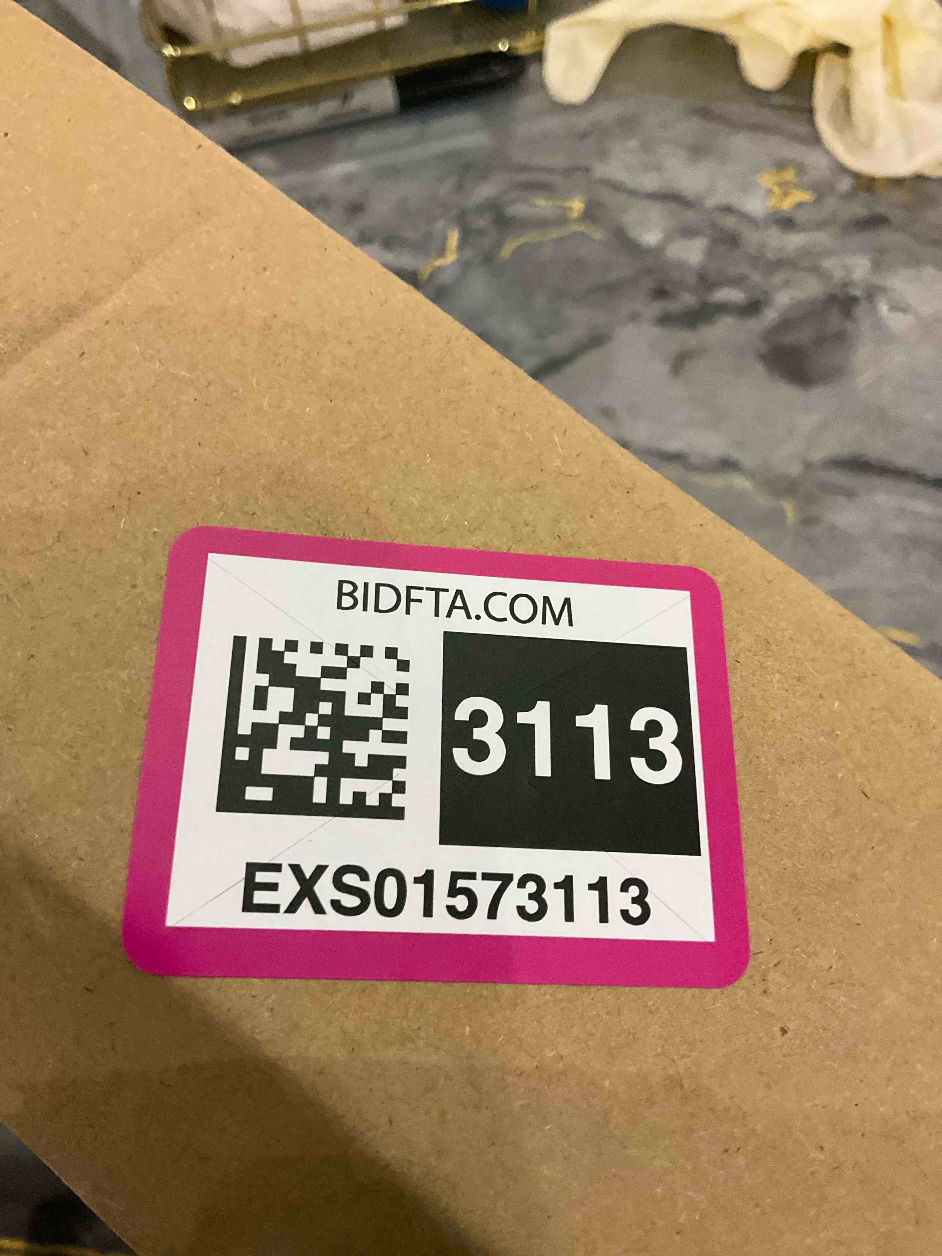 https://s3.amazonaws.com/lotting-images-prod/BargainHunt/EXS01573113_1719832652491.jpeg
