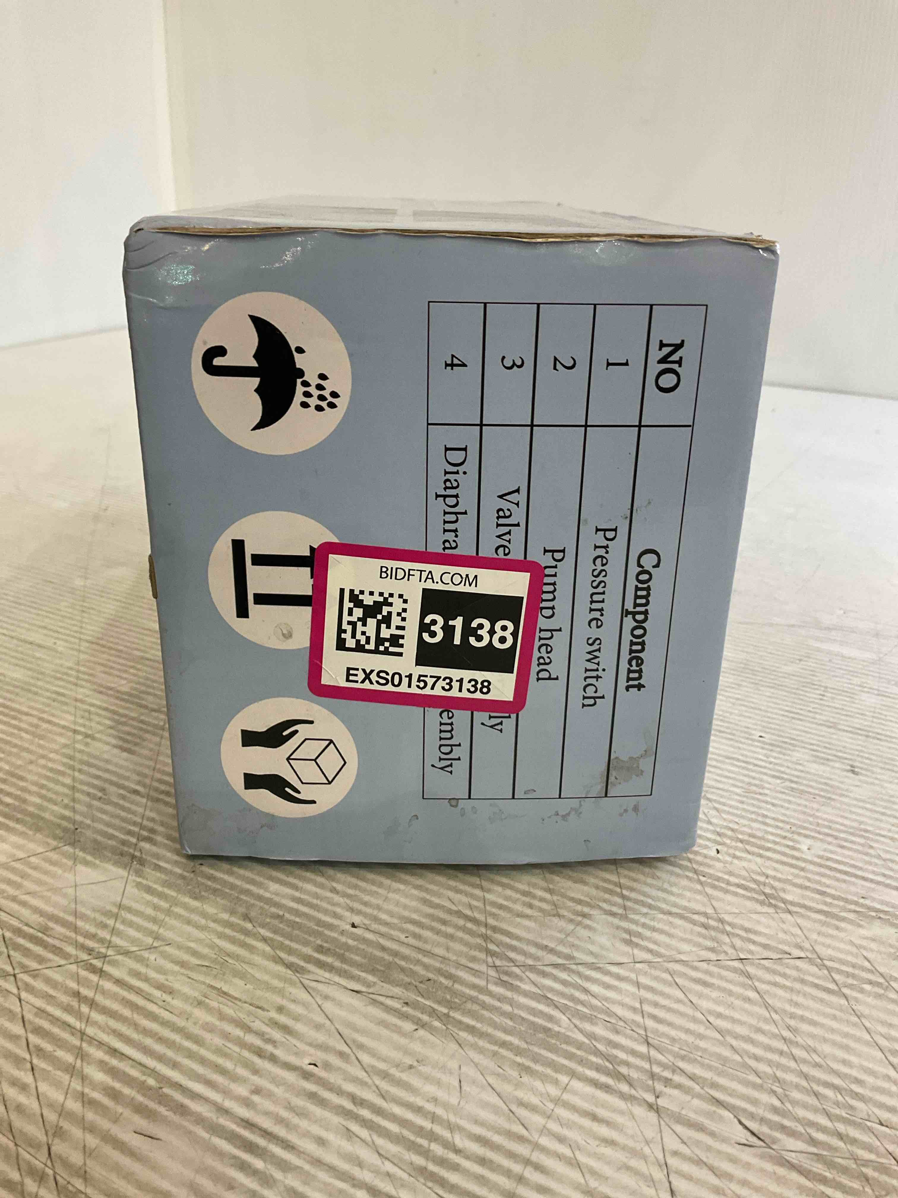 https://s3.amazonaws.com/lotting-images-prod/BargainHunt/EXS01573138_1719931929453.jpeg