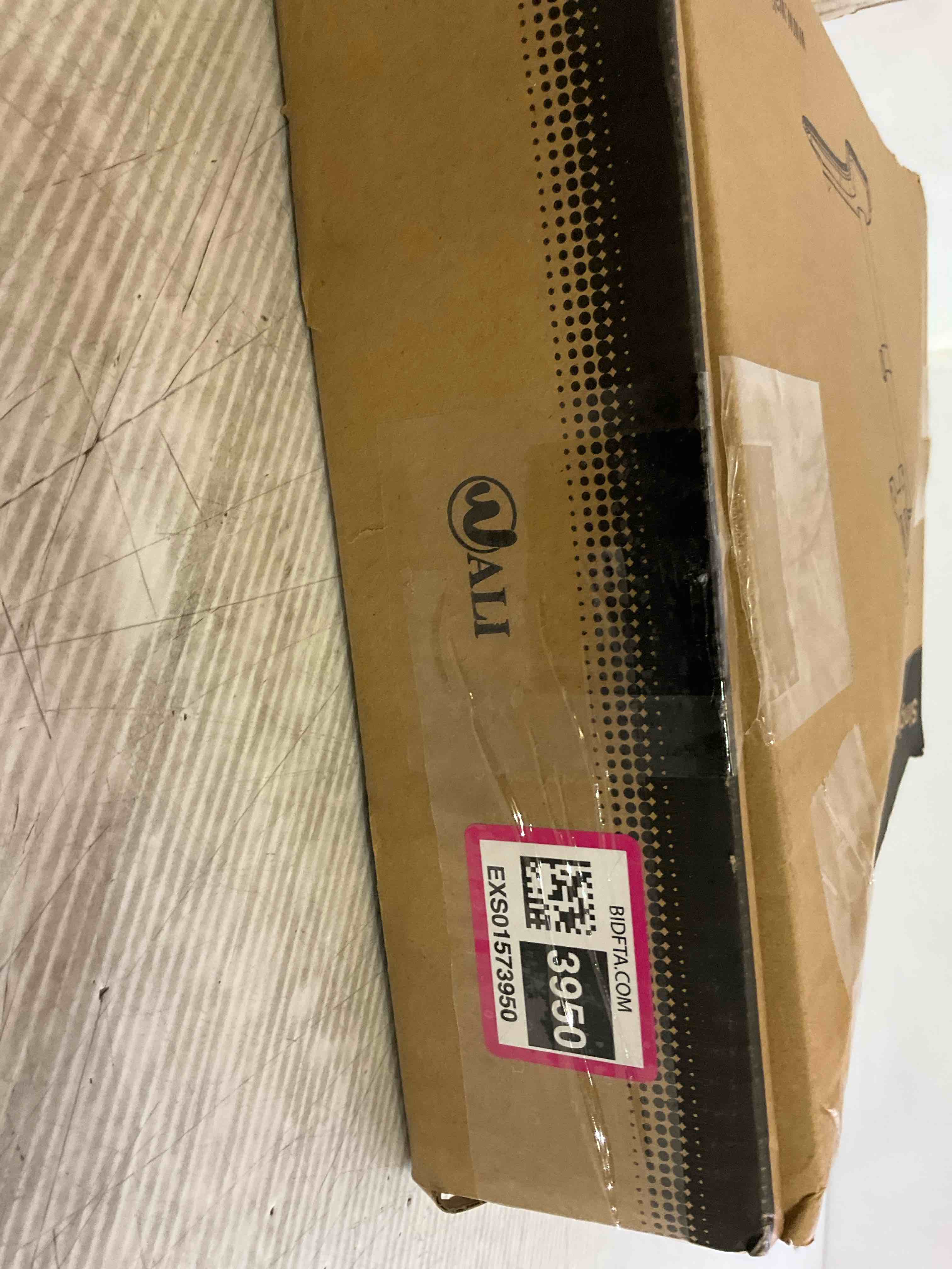 https://s3.amazonaws.com/lotting-images-prod/BargainHunt/EXS01573950_1719928158320.jpeg
