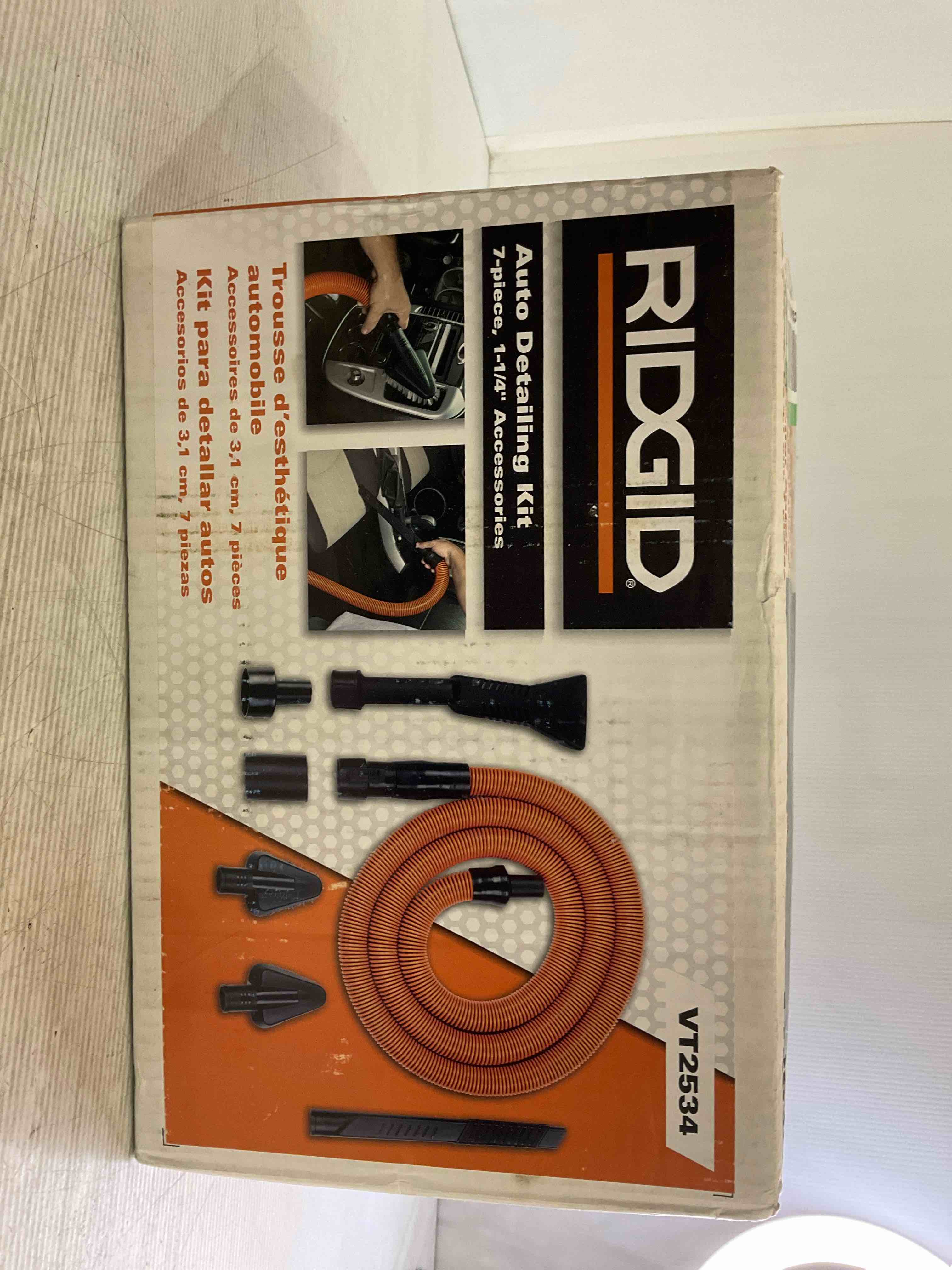 https://s3.amazonaws.com/lotting-images-prod/BargainHunt/EXS01573954_1719927839101.jpeg