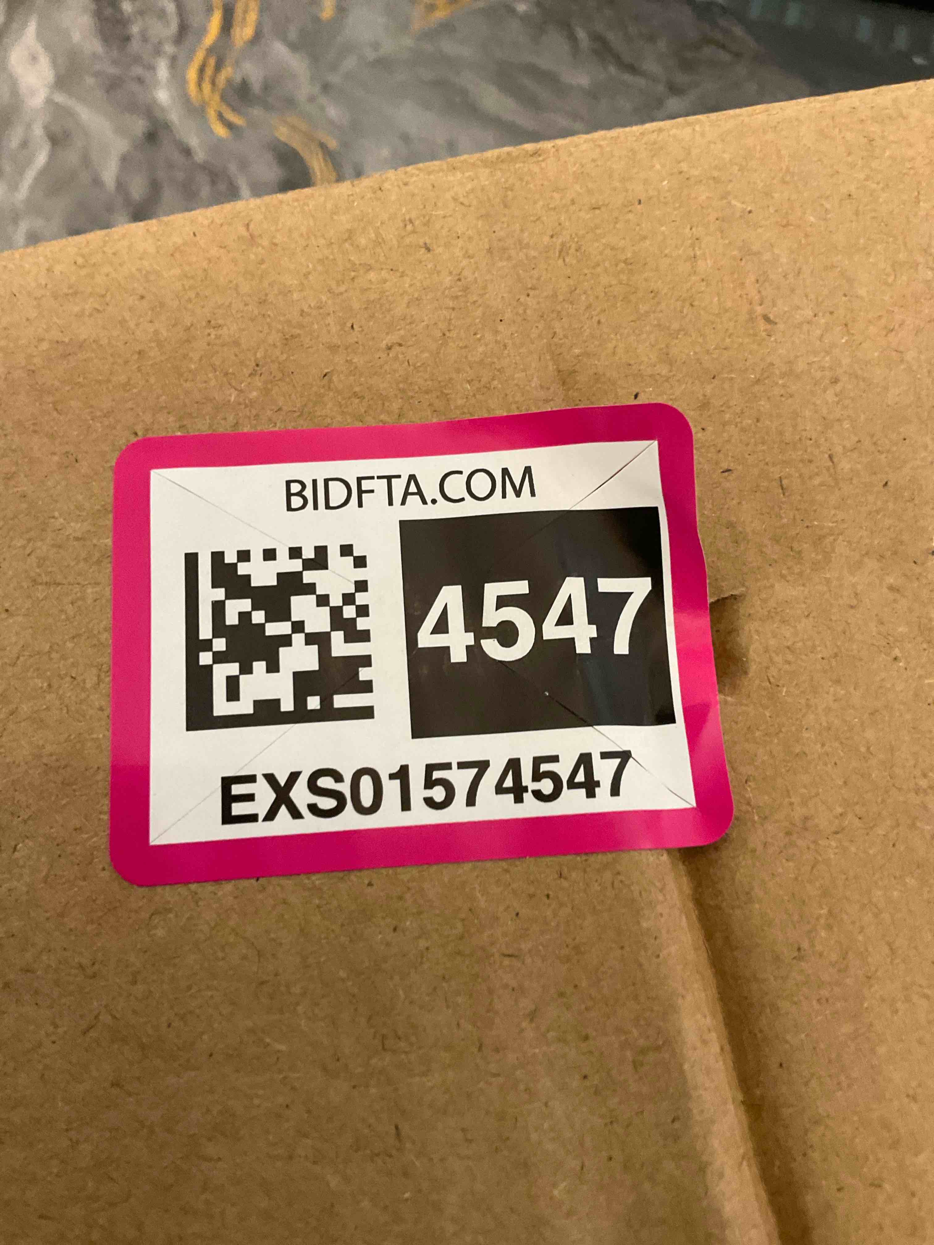 https://s3.amazonaws.com/lotting-images-prod/BargainHunt/EXS01574547_1719860034145.jpeg